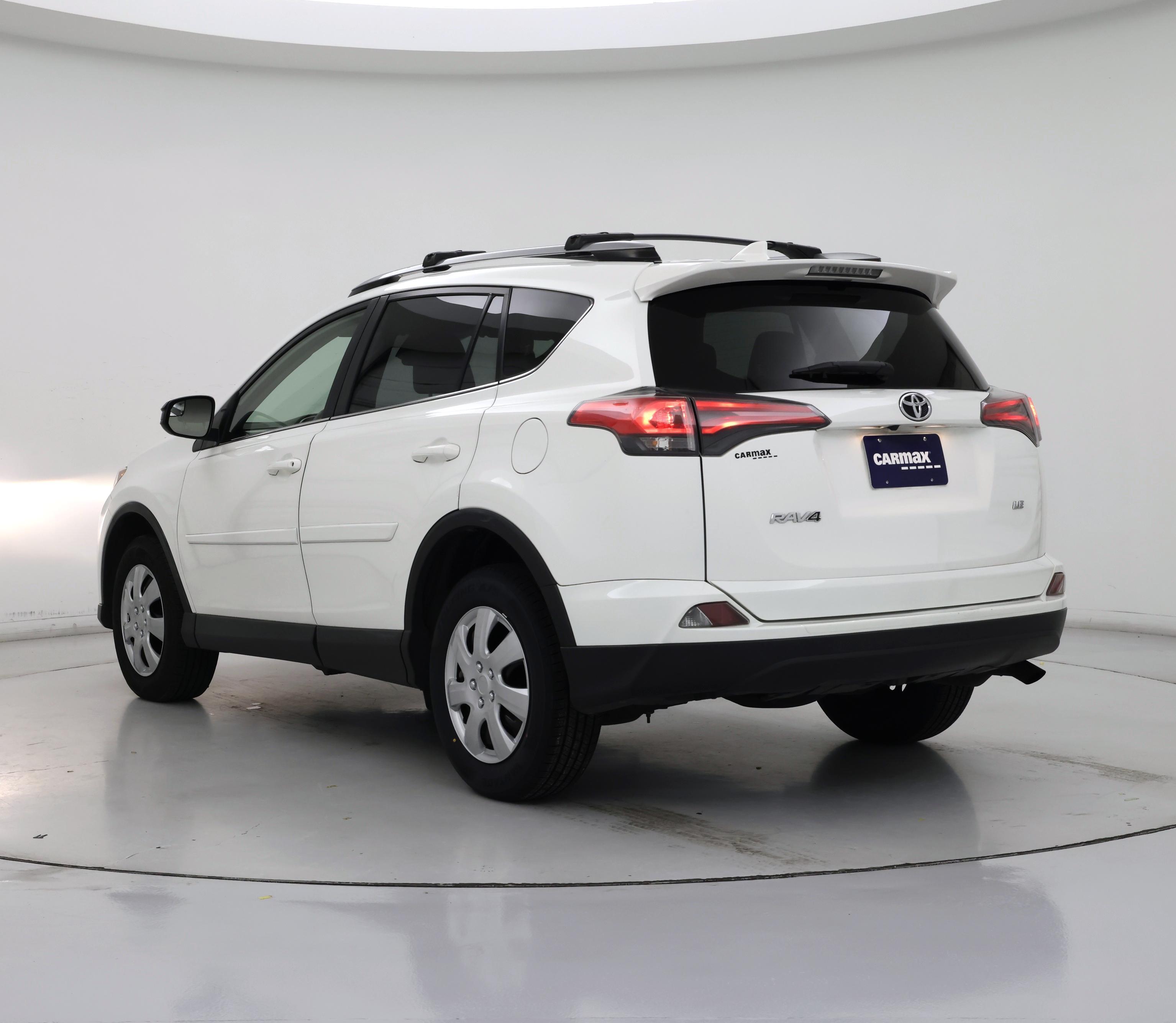 Thumbnail: 2017 Toyota RAV4 - 2