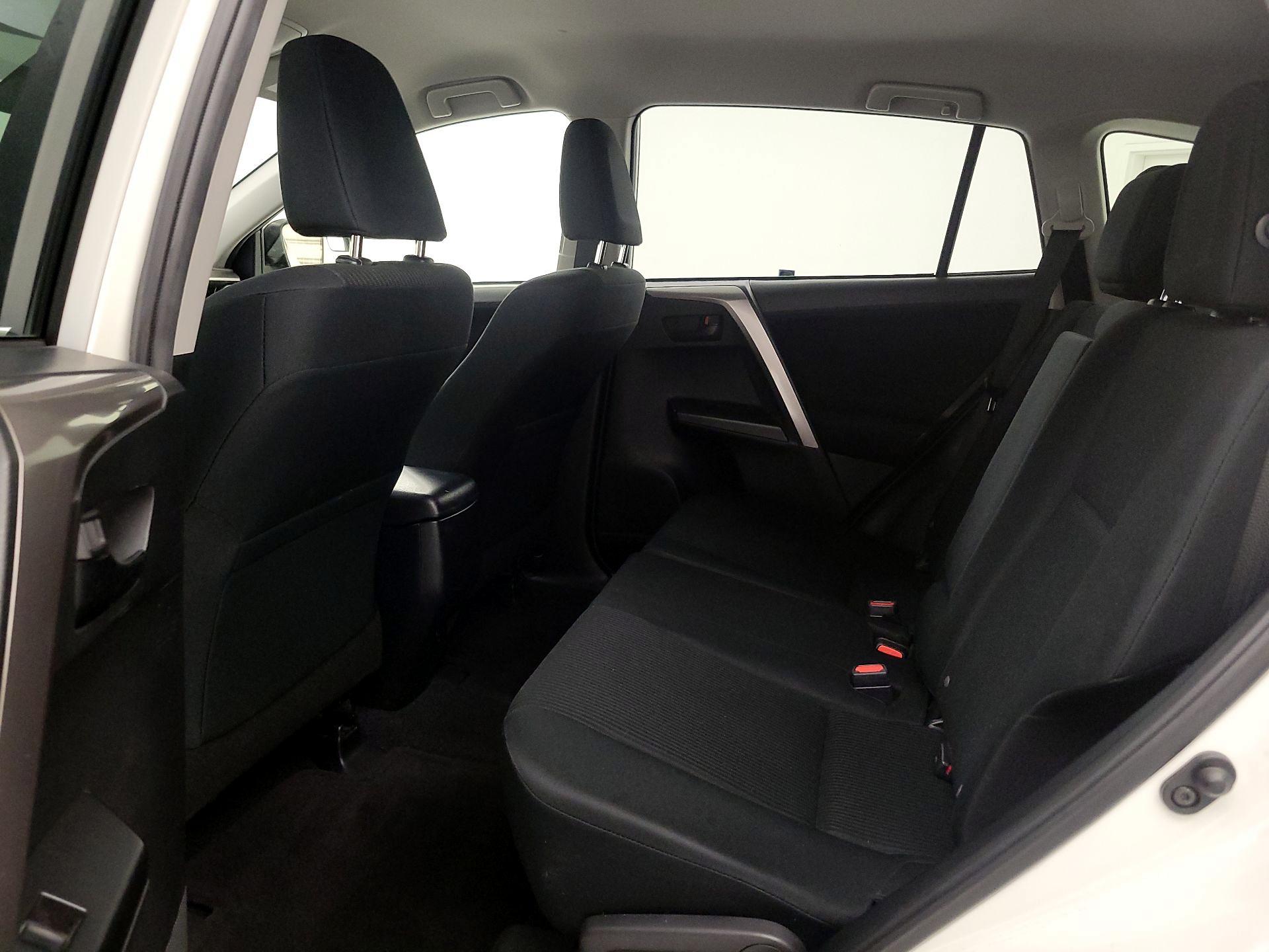 Thumbnail: 2017 Toyota RAV4 - 19