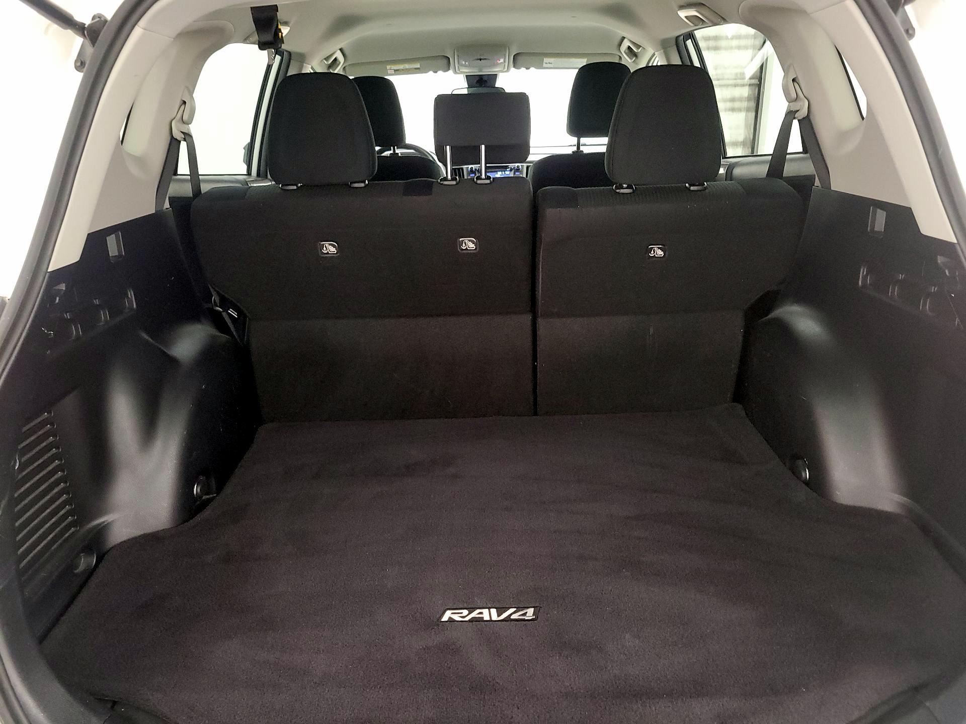 Thumbnail: 2017 Toyota RAV4 - 20