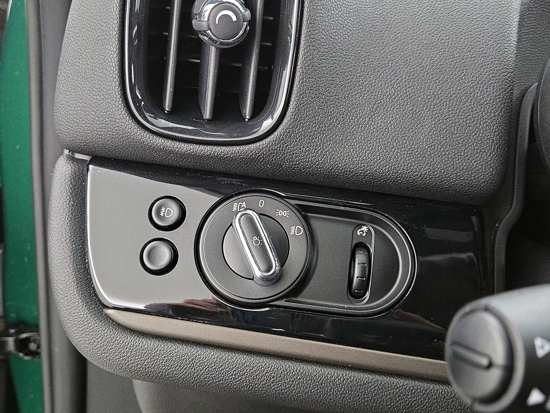 Thumbnail: 2020 MINI Cooper Countryman - 13