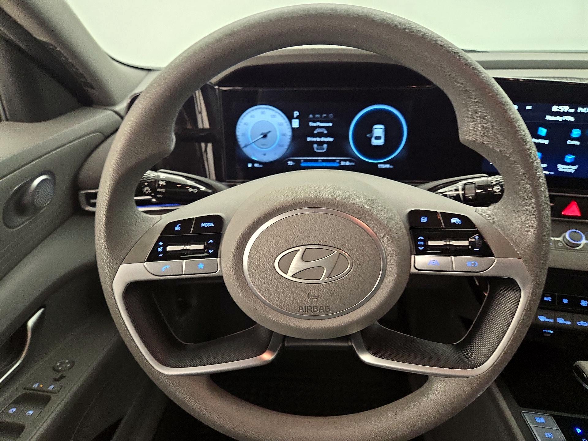 Thumbnail: 2024 Hyundai Elantra - 10