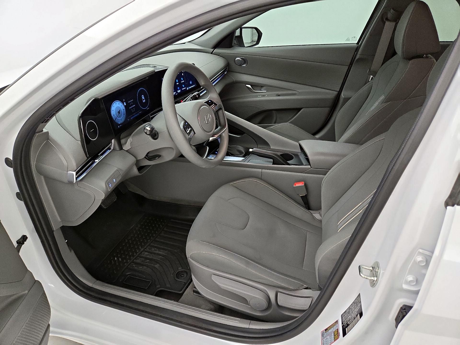 Thumbnail: 2024 Hyundai Elantra - 11