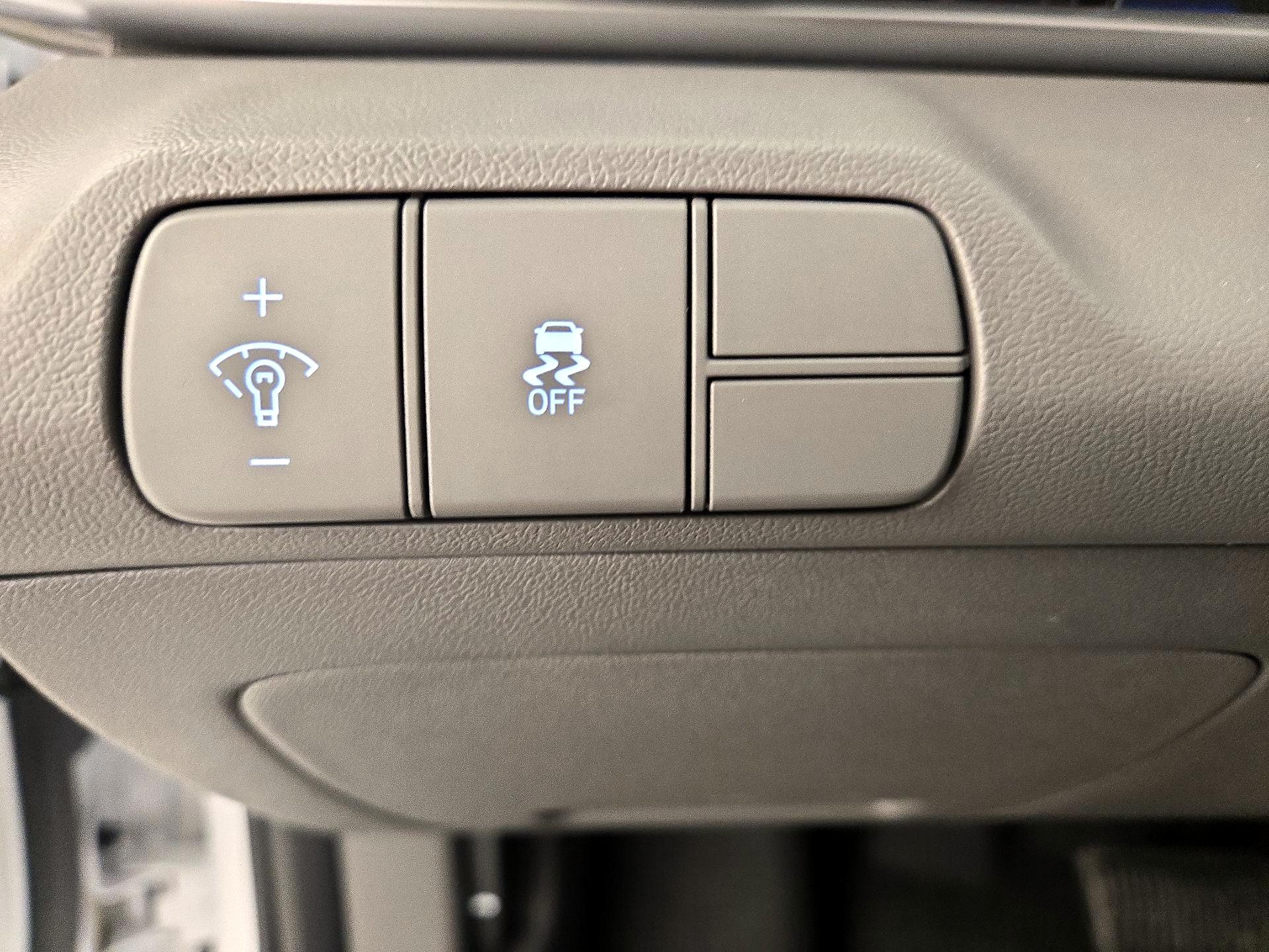 Thumbnail: 2024 Hyundai Elantra - 13