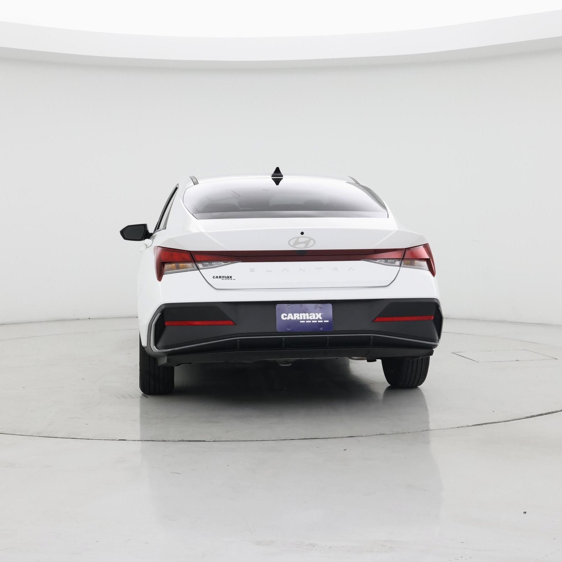 Thumbnail: 2024 Hyundai Elantra - 6