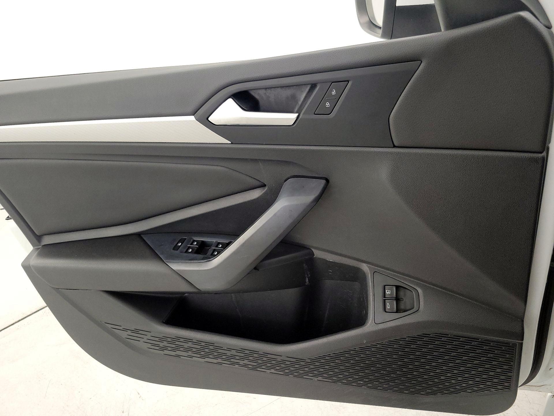 Thumbnail: 2020 Volkswagen Jetta - 12