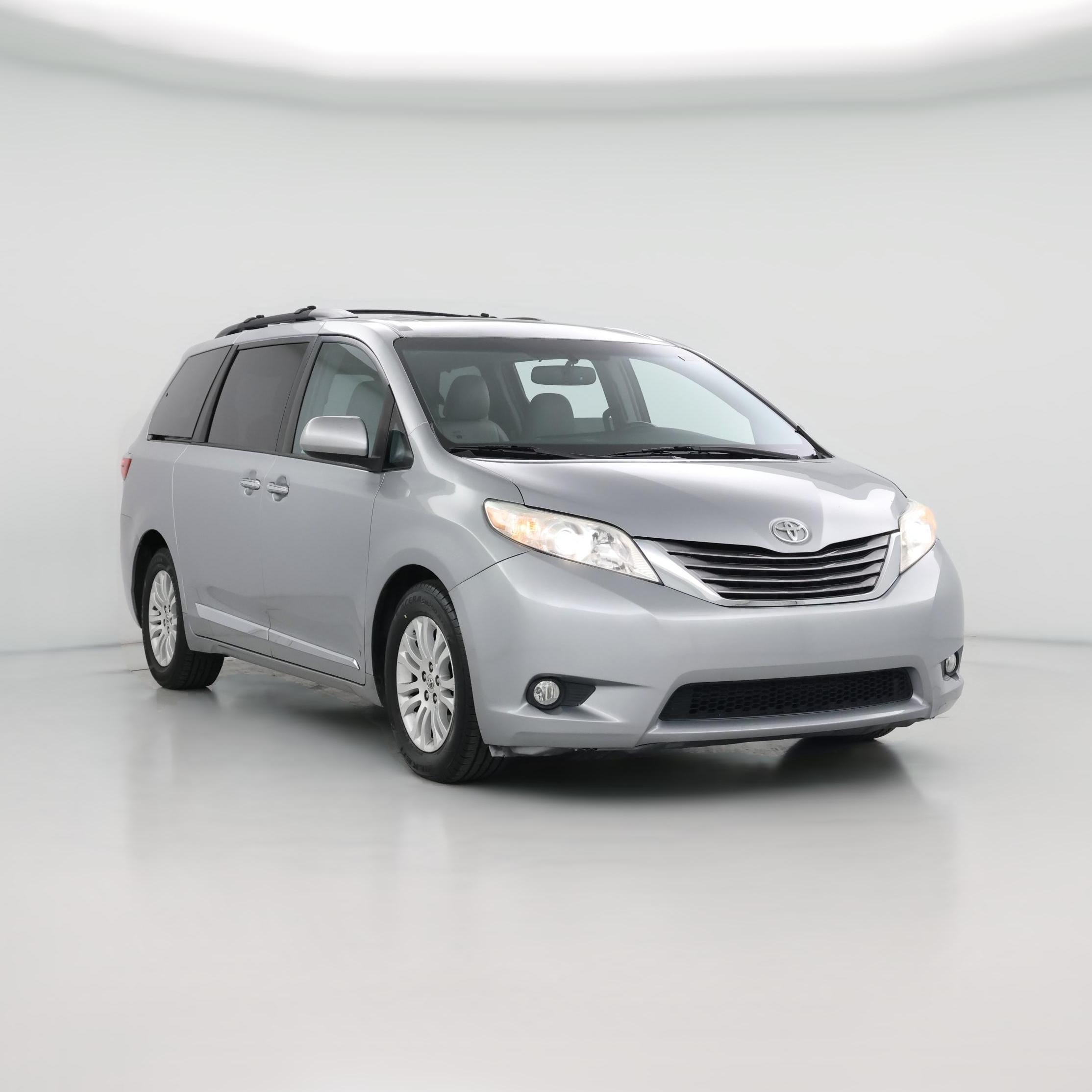Thumbnail: 2017 Toyota Sienna - 1