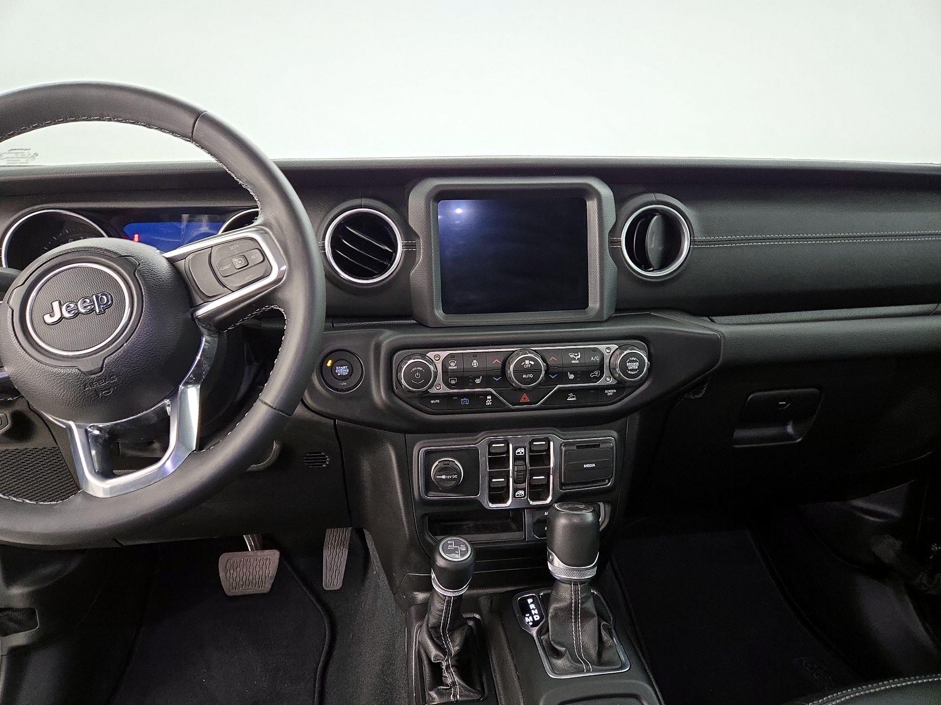 Thumbnail: 2022 Jeep Wrangler - 9