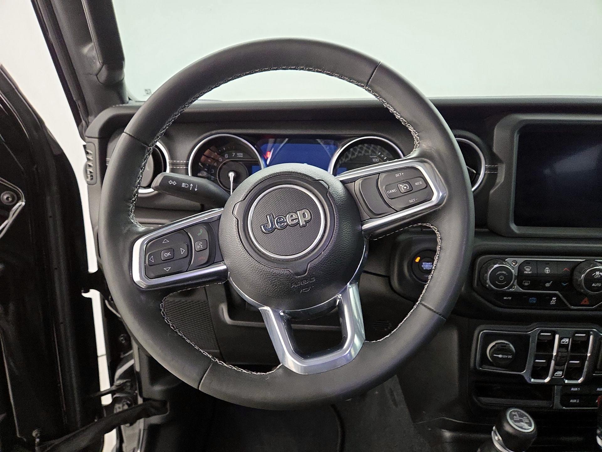 Thumbnail: 2022 Jeep Wrangler - 10