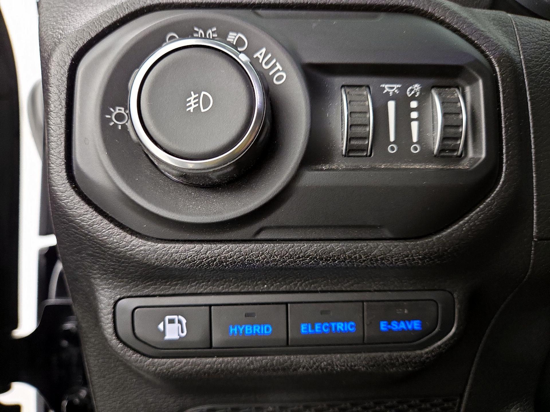 Thumbnail: 2022 Jeep Wrangler - 13
