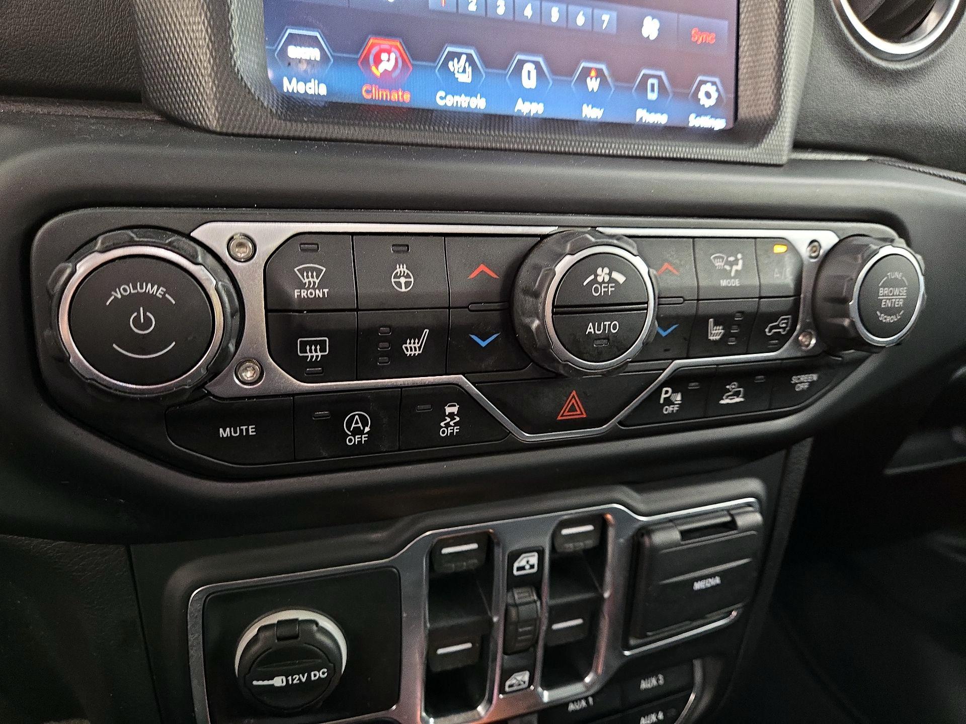 Thumbnail: 2020 Jeep Gladiator - 17