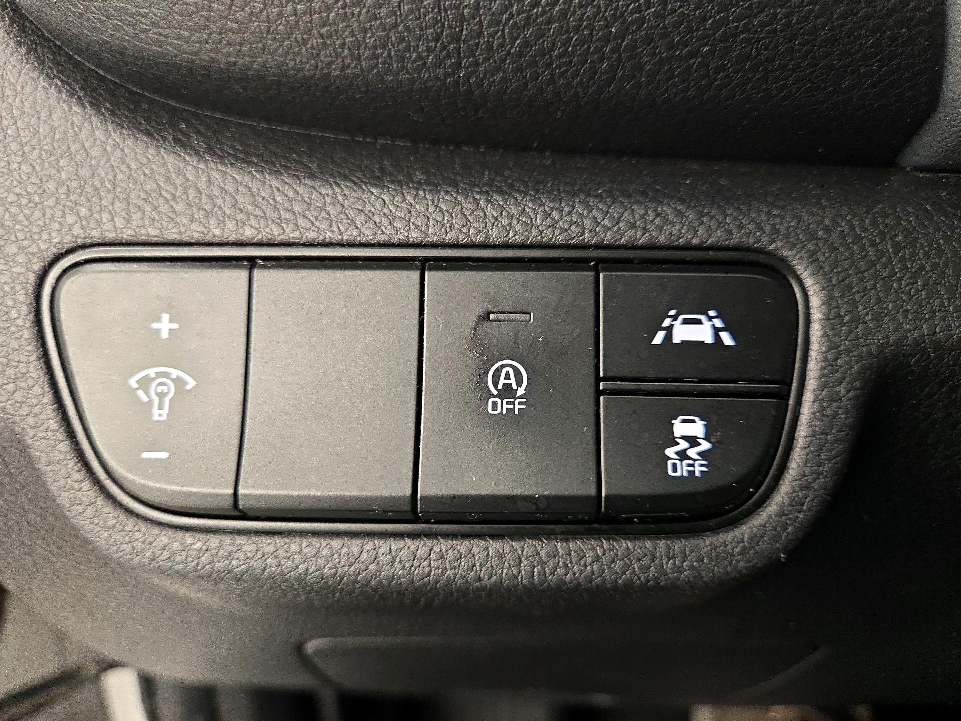 Thumbnail: 2022 Kia Seltos - 13