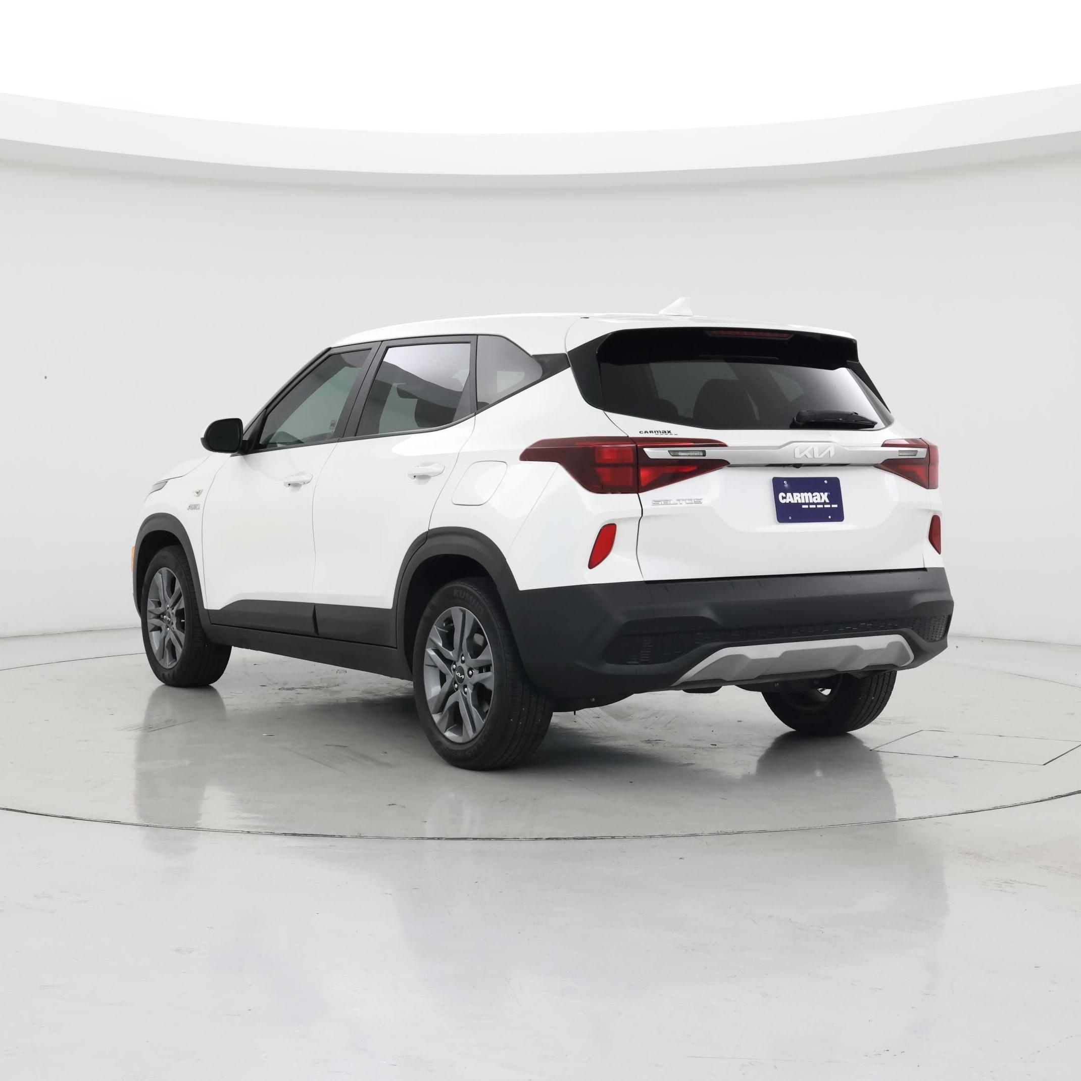 Thumbnail: 2022 Kia Seltos - 2