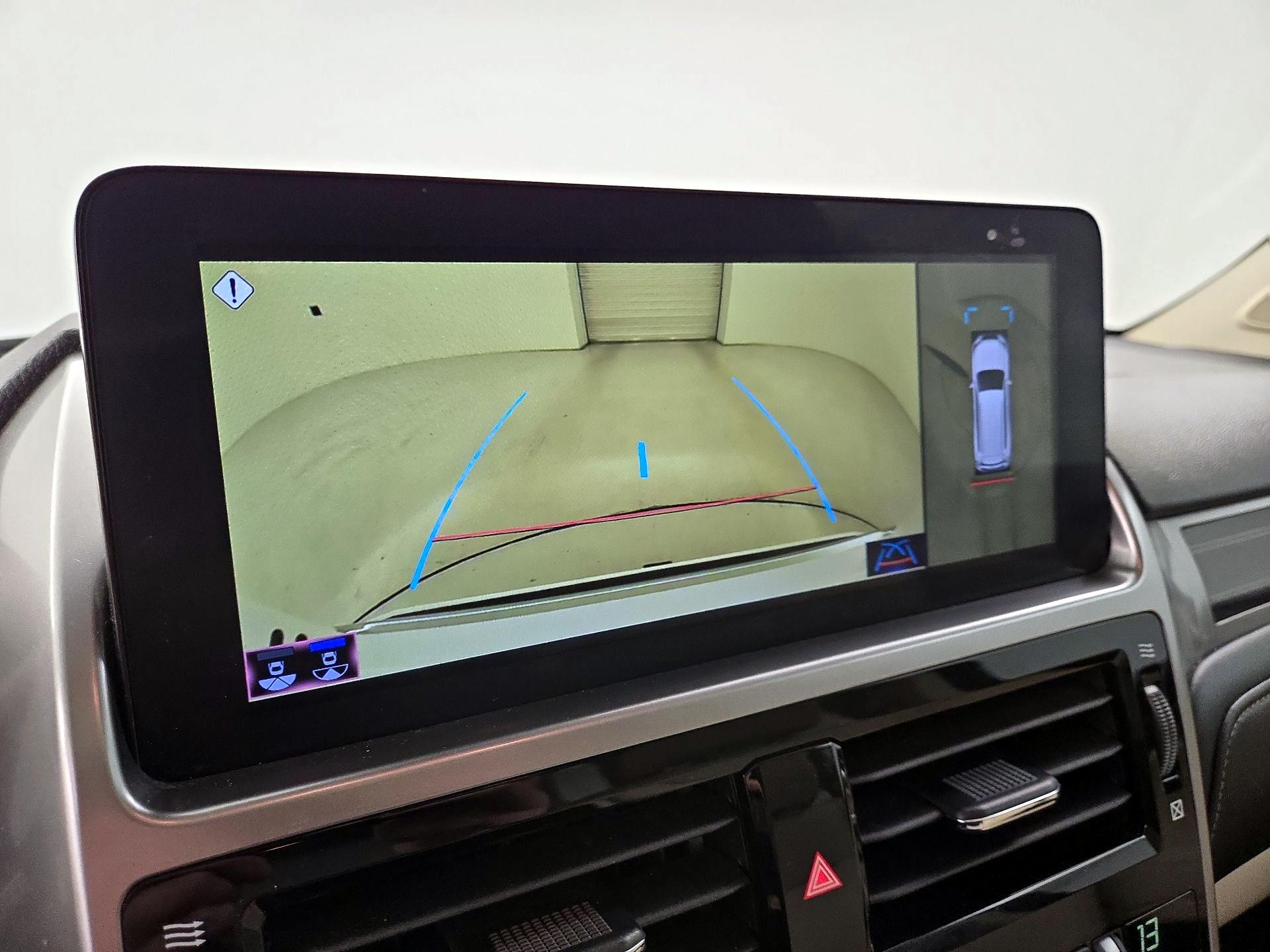 Thumbnail: 2022 Lexus GX - 15