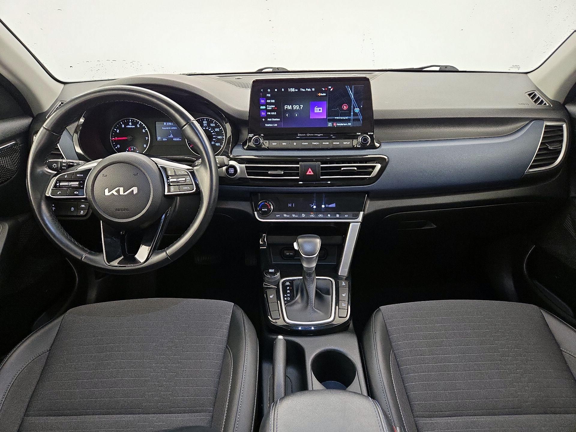 Thumbnail: 2023 Kia Seltos - 9