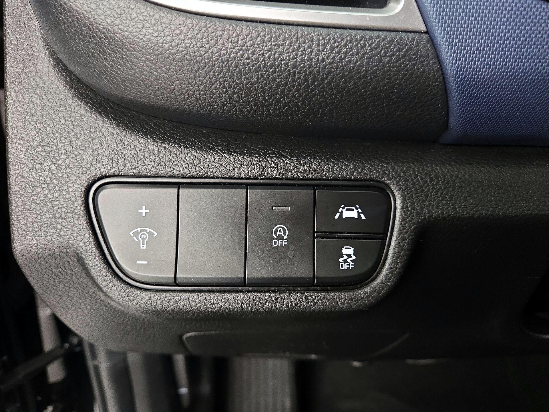 Thumbnail: 2023 Kia Seltos - 13