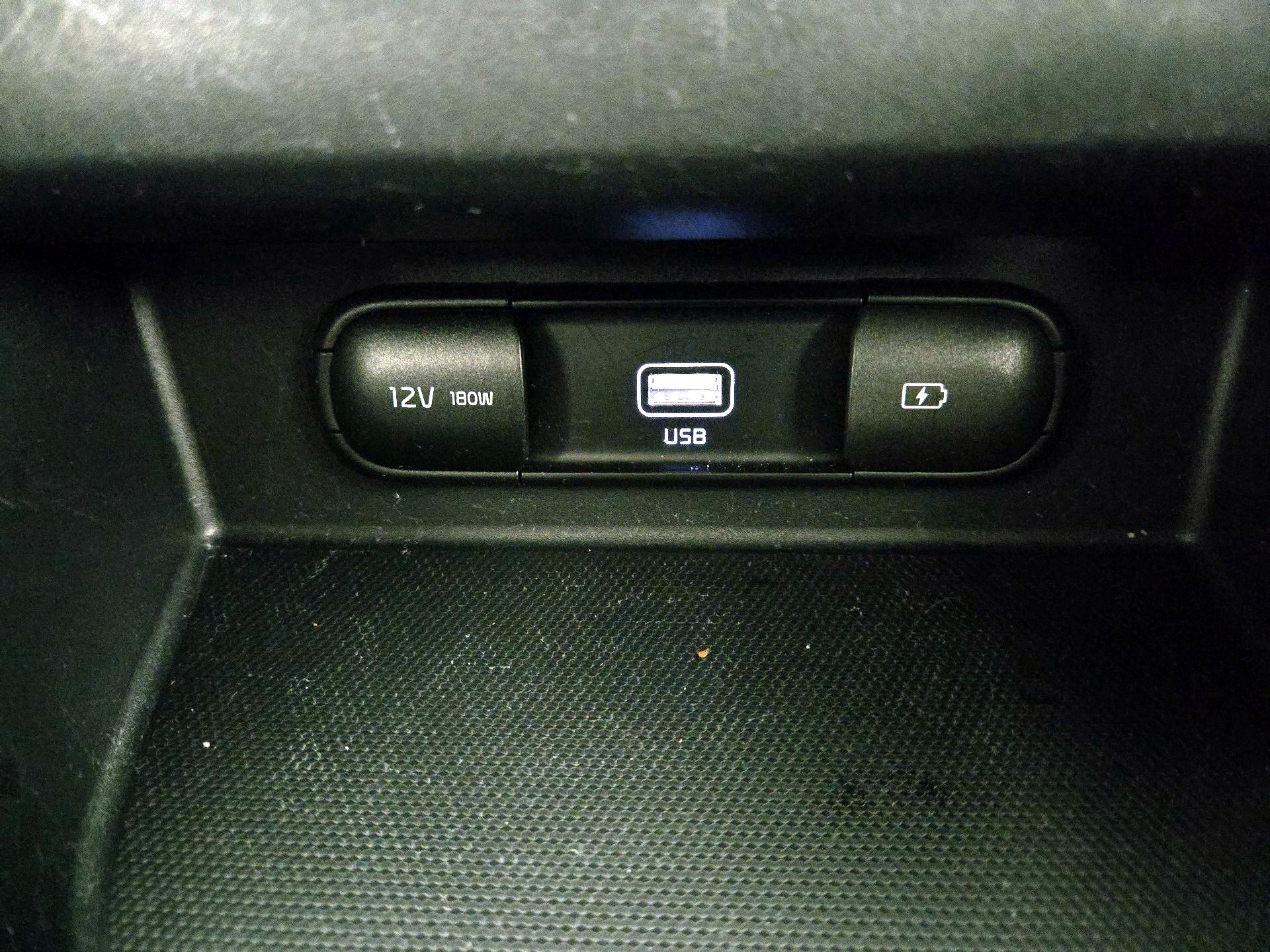 Thumbnail: 2023 Kia Seltos - 19