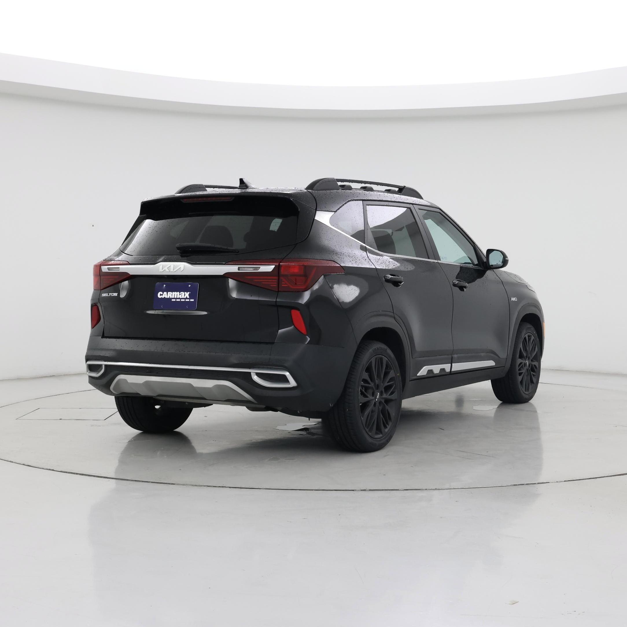 Thumbnail: 2023 Kia Seltos - 8