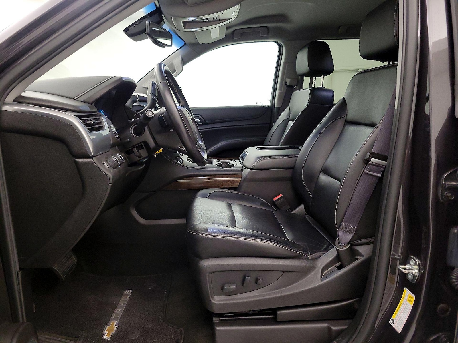 2017 Chevrolet Tahoe LT - Photo 12