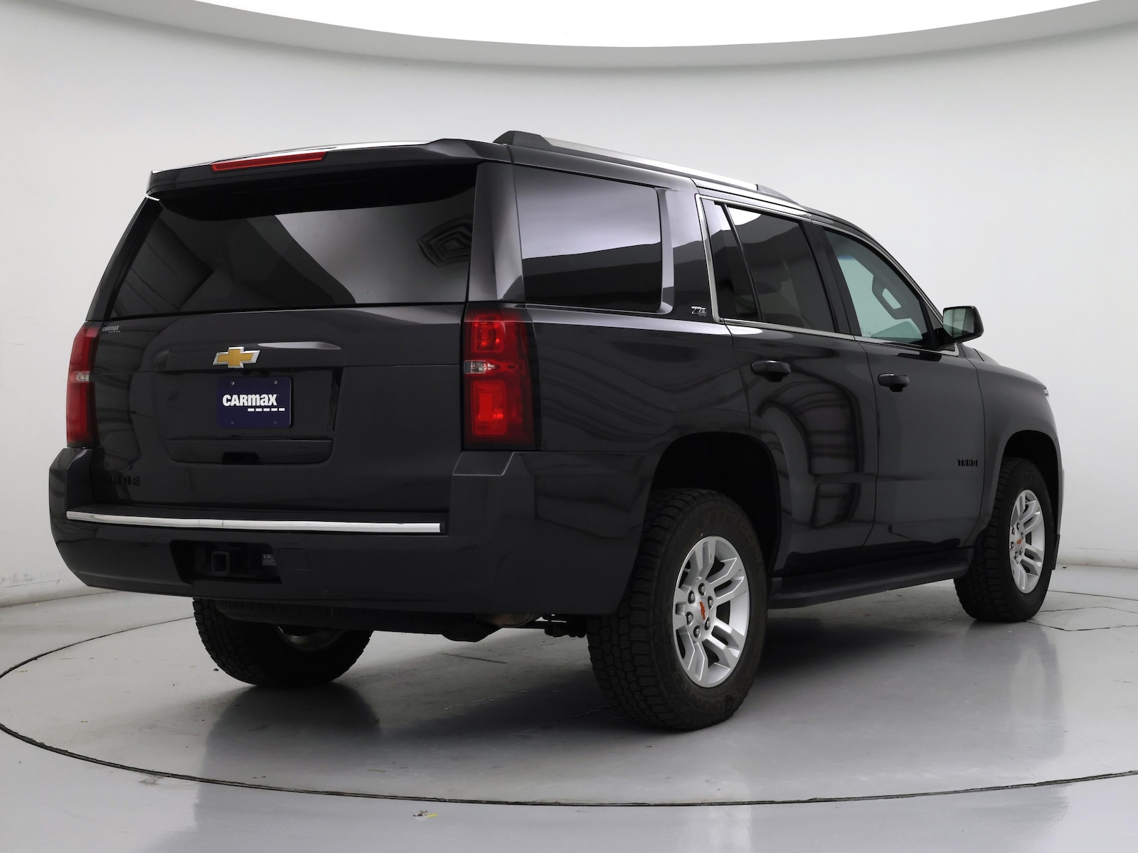 2017 Chevrolet Tahoe LT - Photo 9