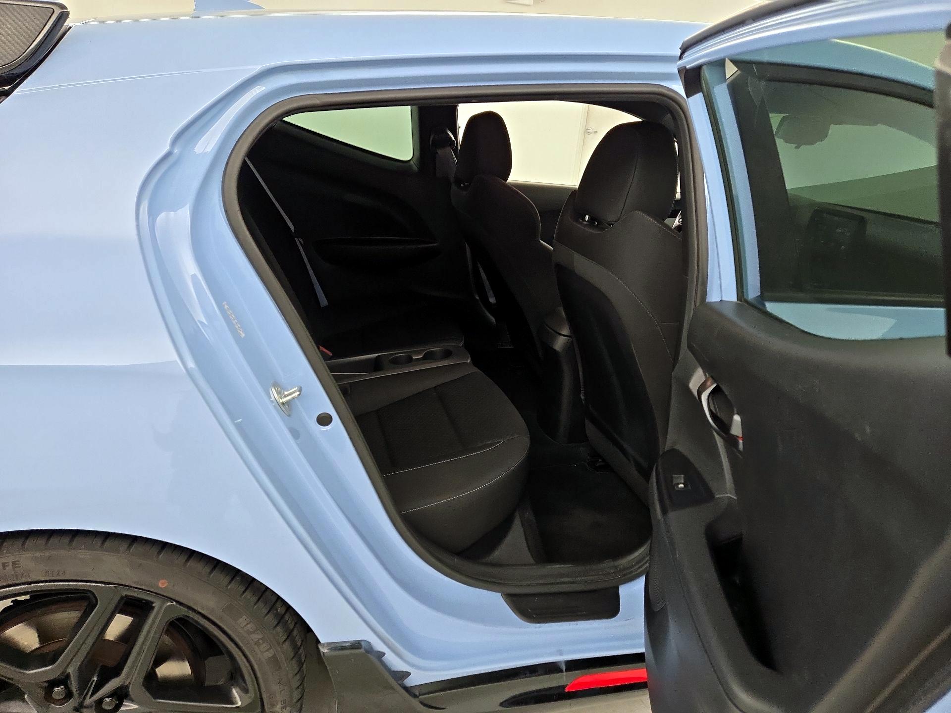 Thumbnail: 2020 Hyundai Veloster - 19