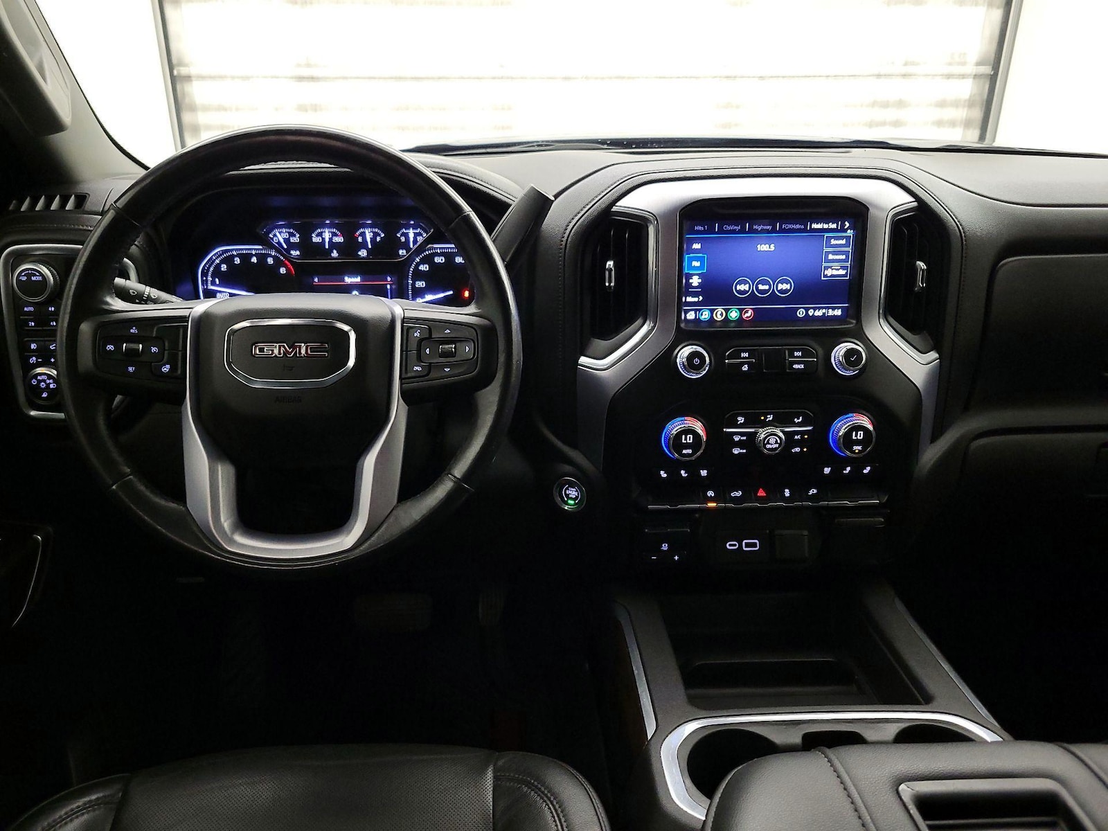 2020 GMC Sierra 1500 SLT - Photo 10
