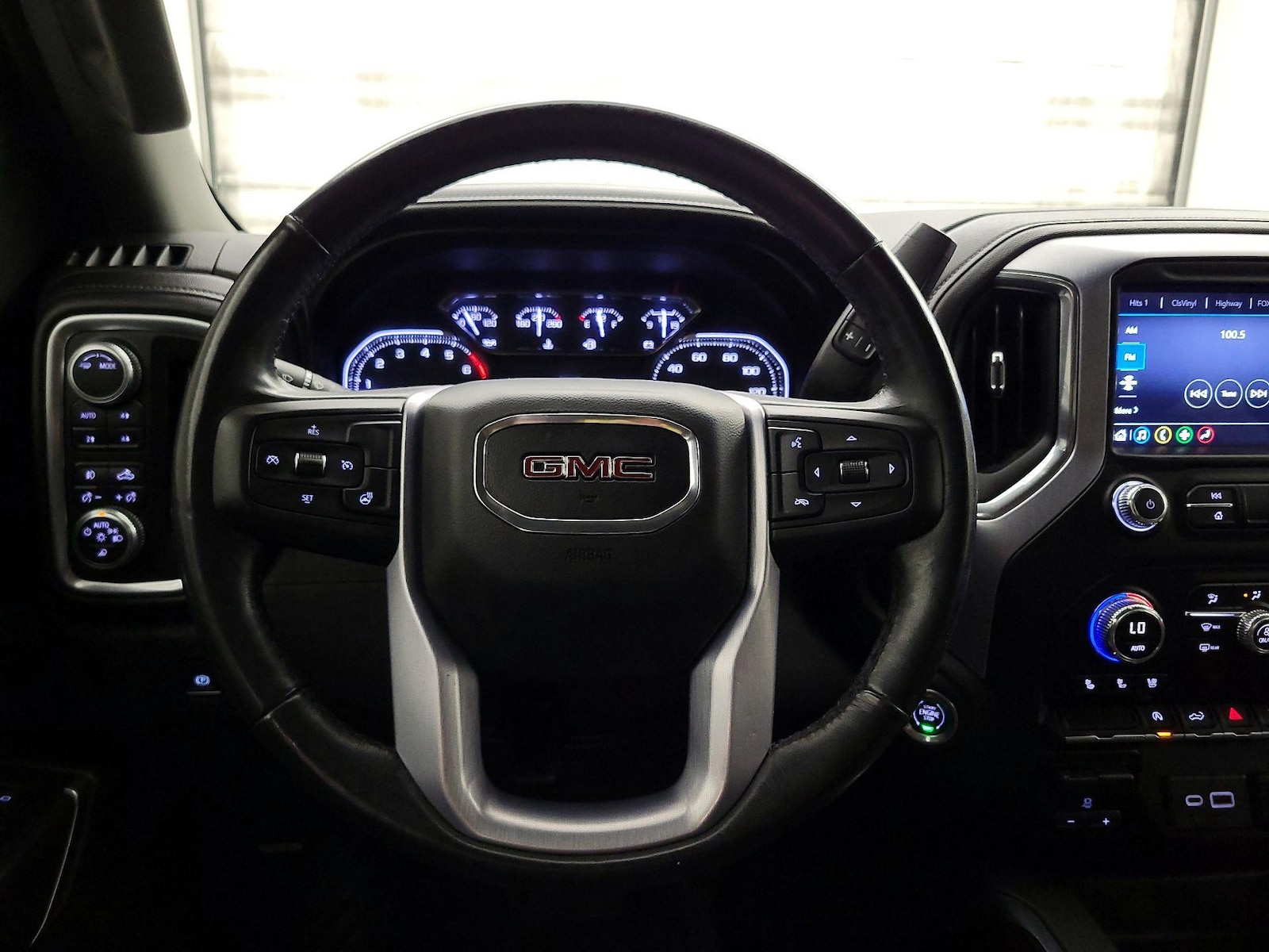 2020 GMC Sierra 1500 SLT - Photo 11