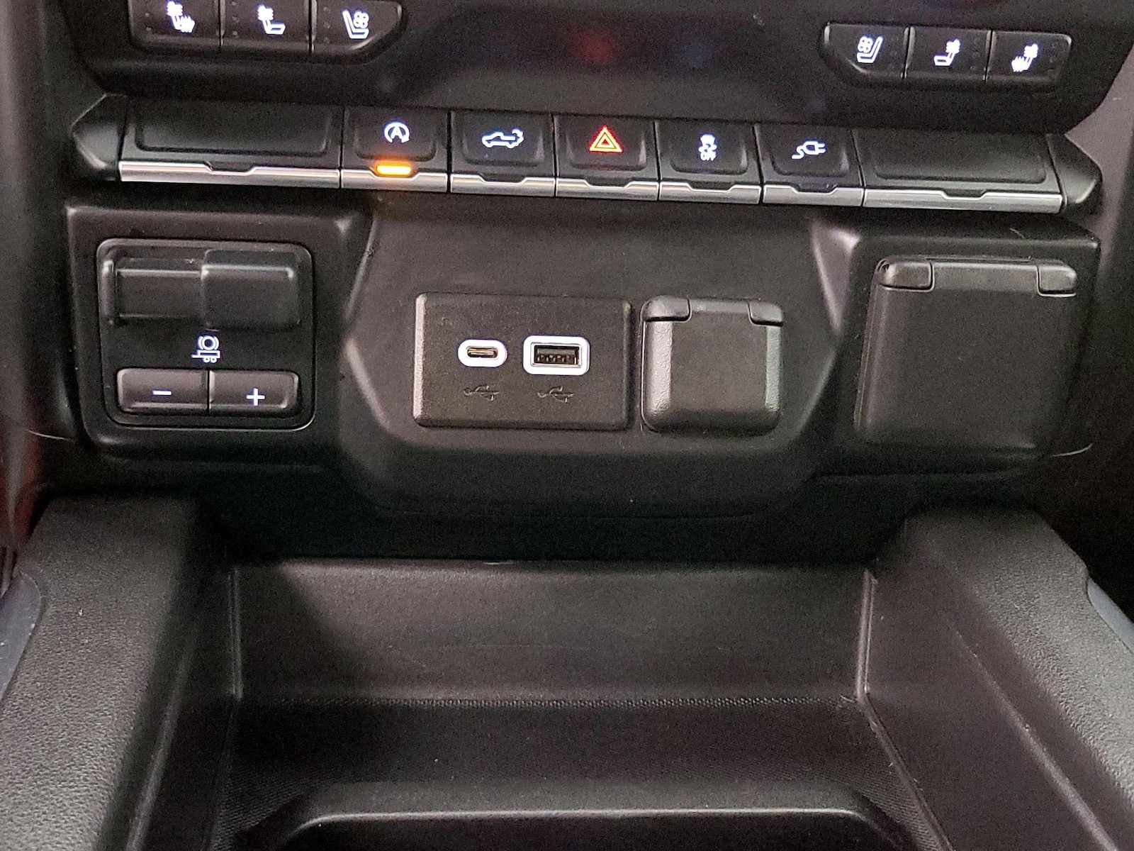 2020 GMC Sierra 1500 SLT - Photo 19