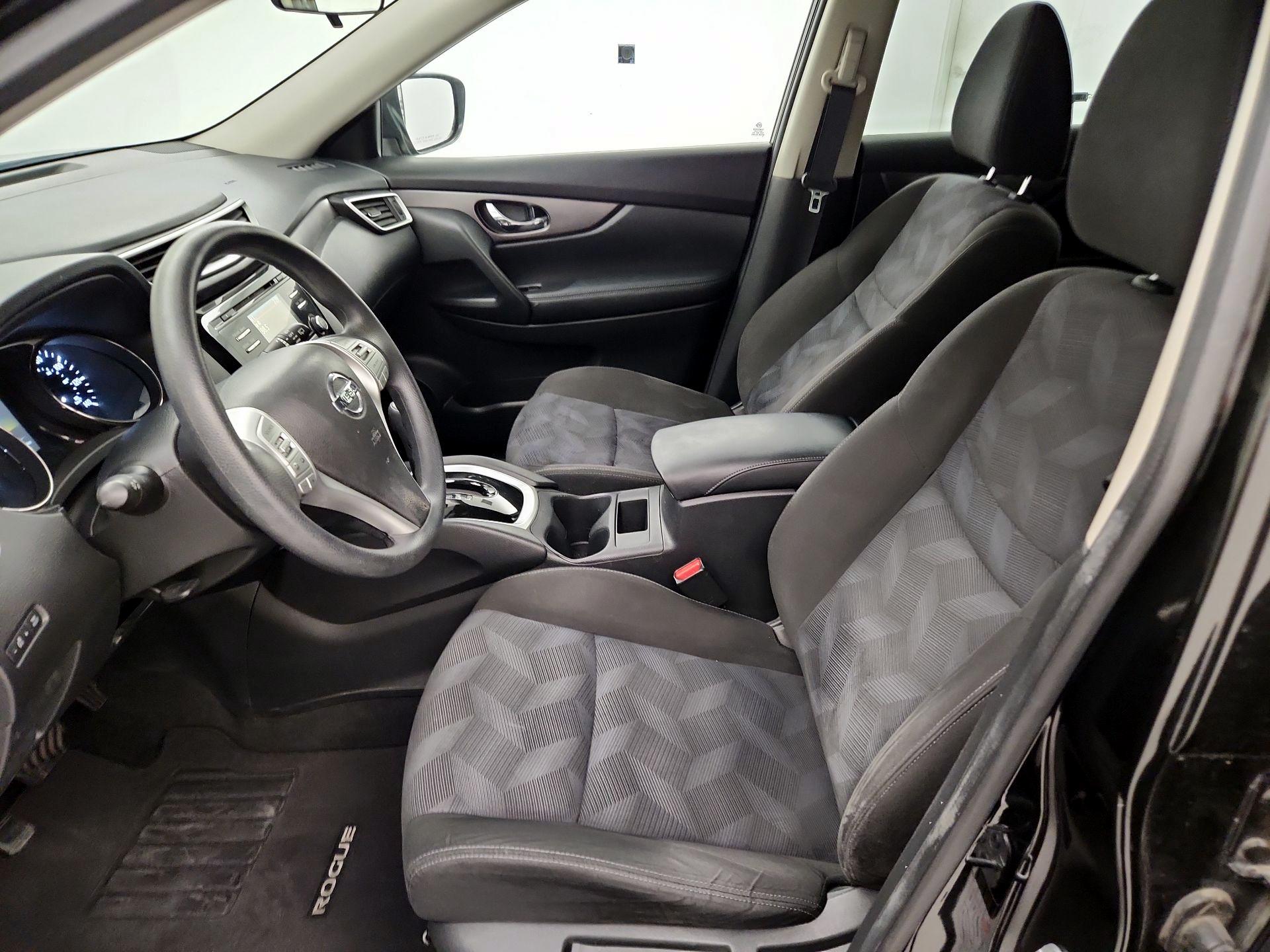 Thumbnail: 2015 Nissan Rogue - 11