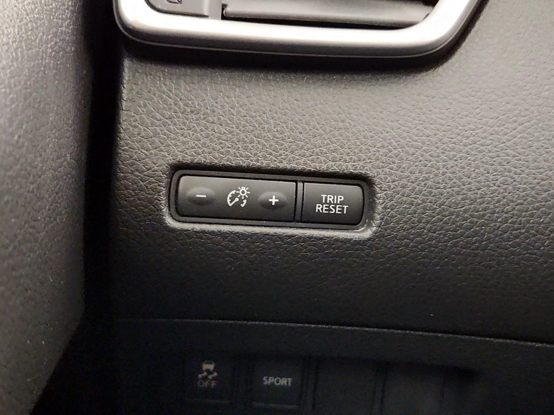 Thumbnail: 2015 Nissan Rogue - 13