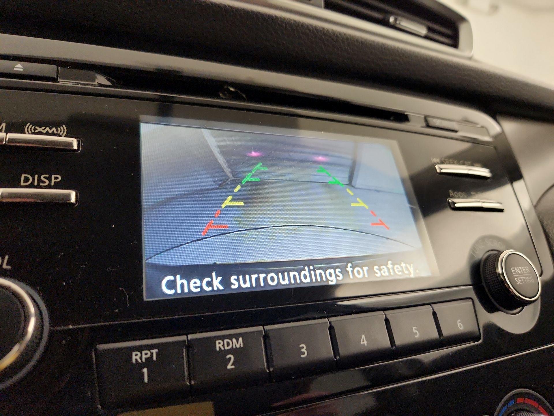 Thumbnail: 2015 Nissan Rogue - 14