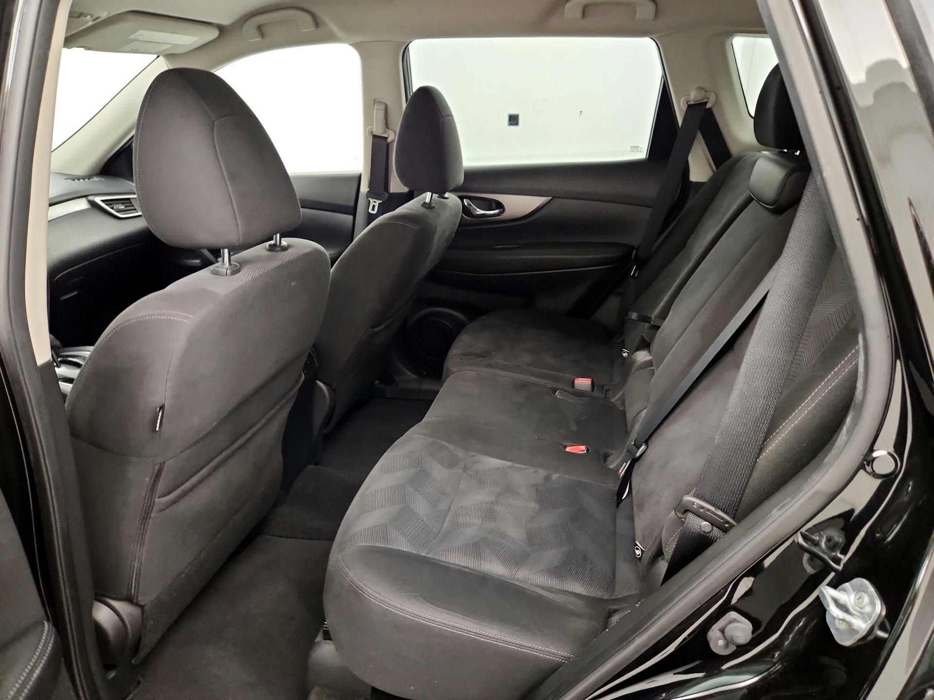 Thumbnail: 2015 Nissan Rogue - 19