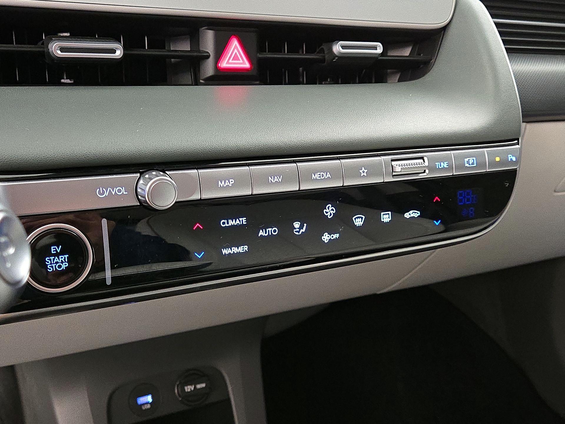 Thumbnail: 2023 Hyundai Ioniq 5 - 17