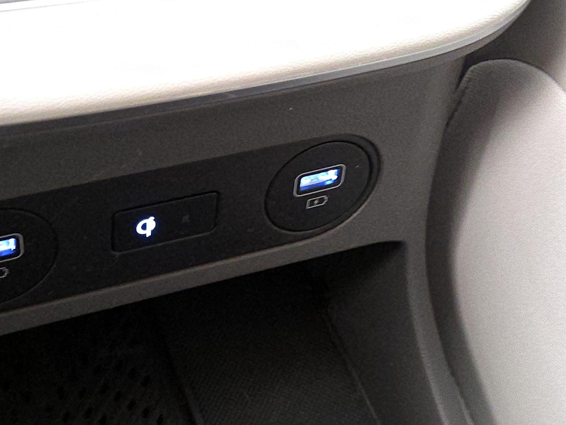 Thumbnail: 2023 Hyundai Ioniq 5 - 19