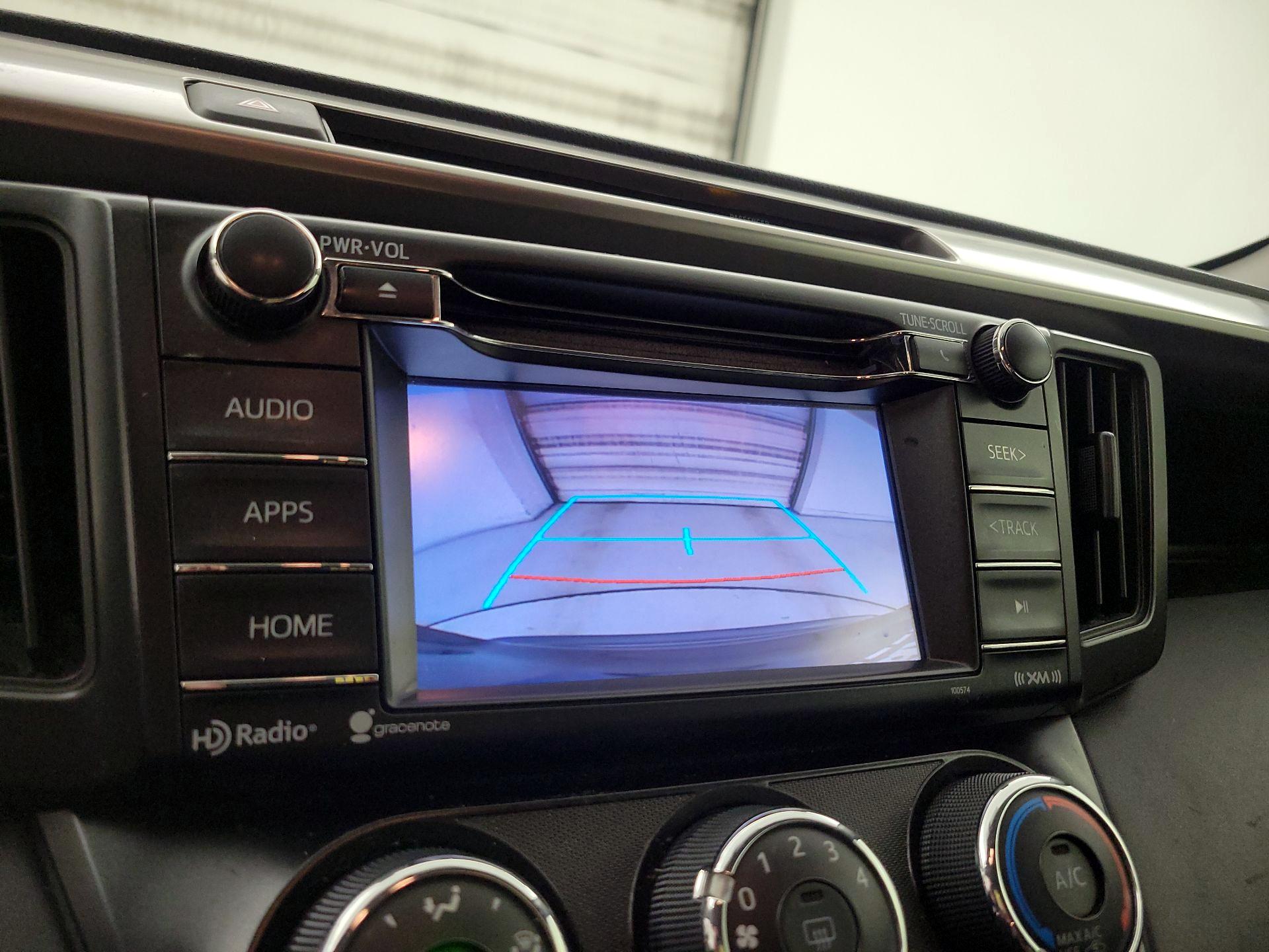 Thumbnail: 2016 Toyota RAV4 - 14