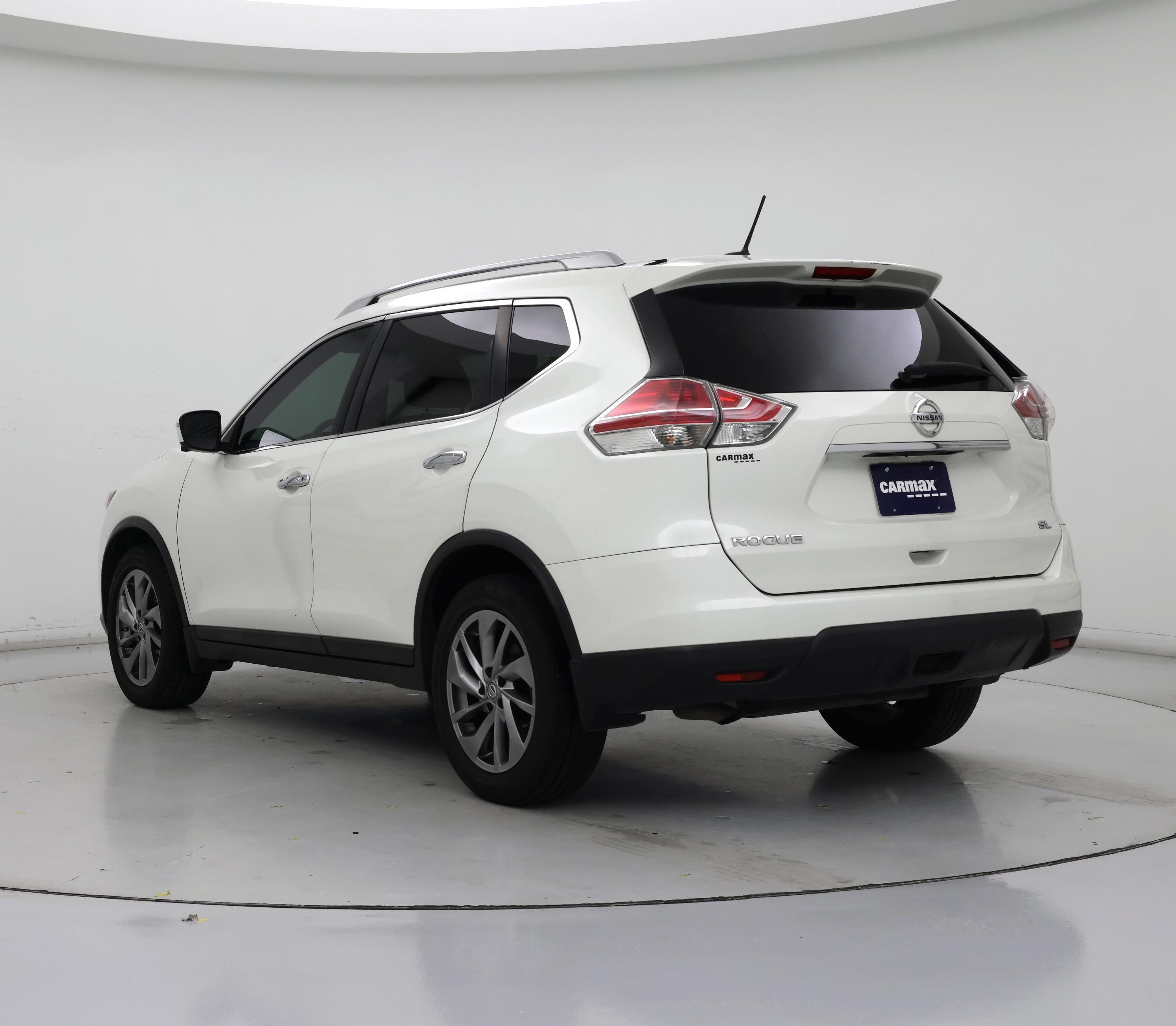 Thumbnail: 2015 Nissan Rogue - 2