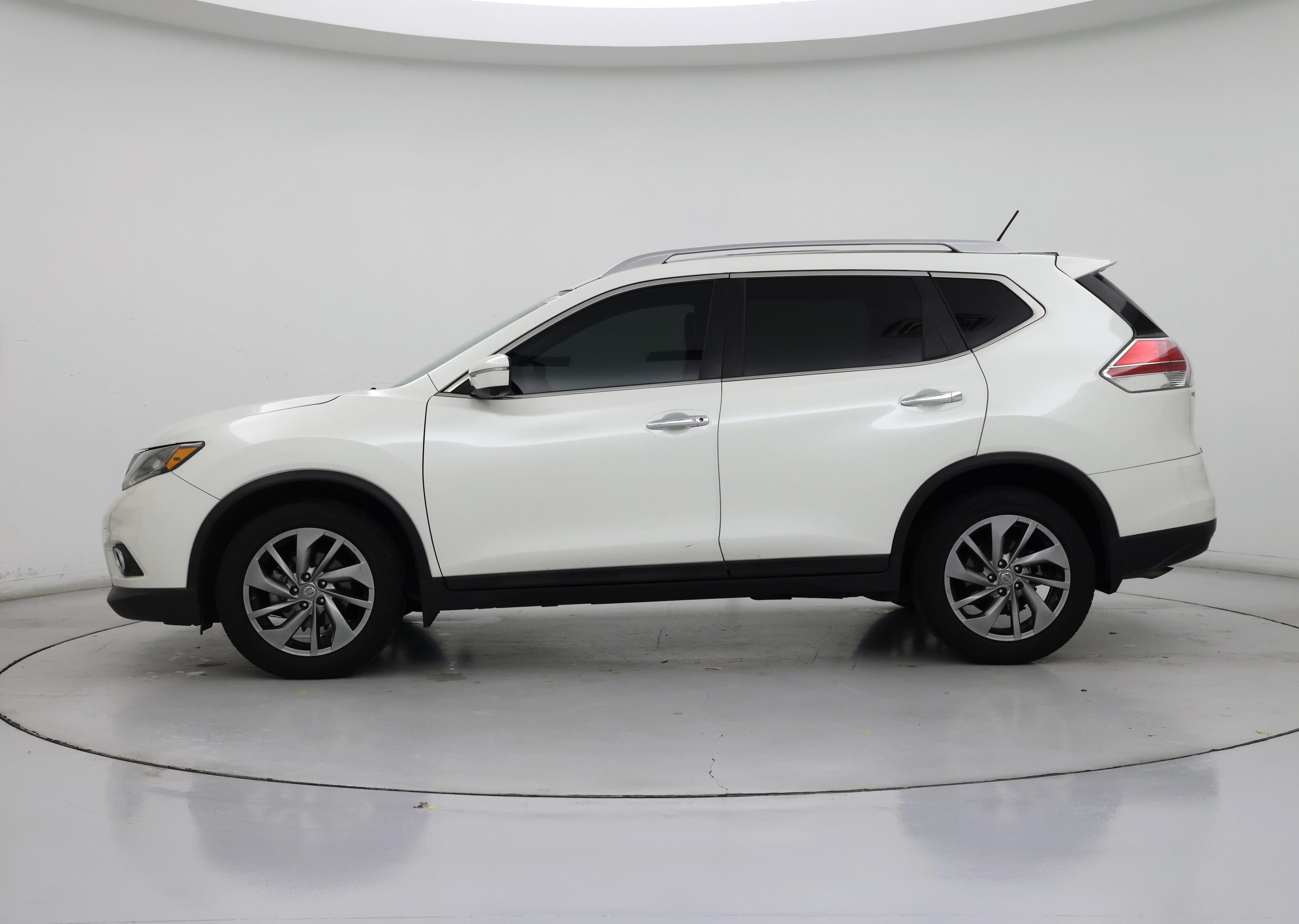Thumbnail: 2015 Nissan Rogue - 3