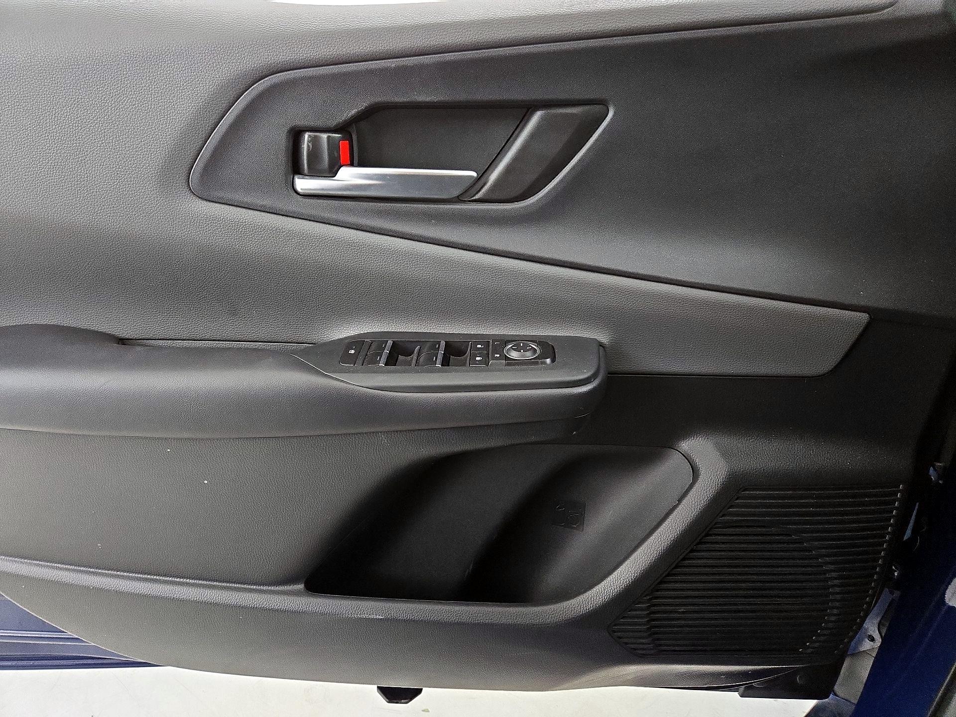 Thumbnail: 2024 Toyota Prius - 12