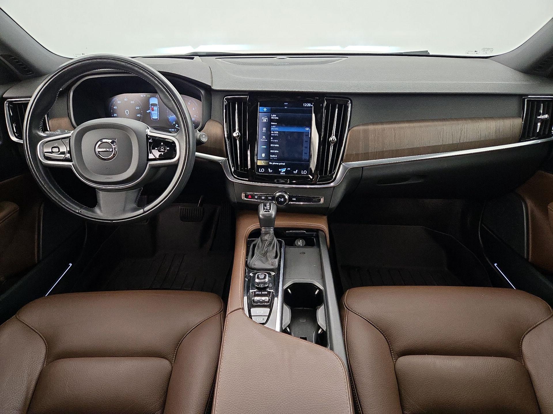 Thumbnail: 2021 Volvo S90 - 9