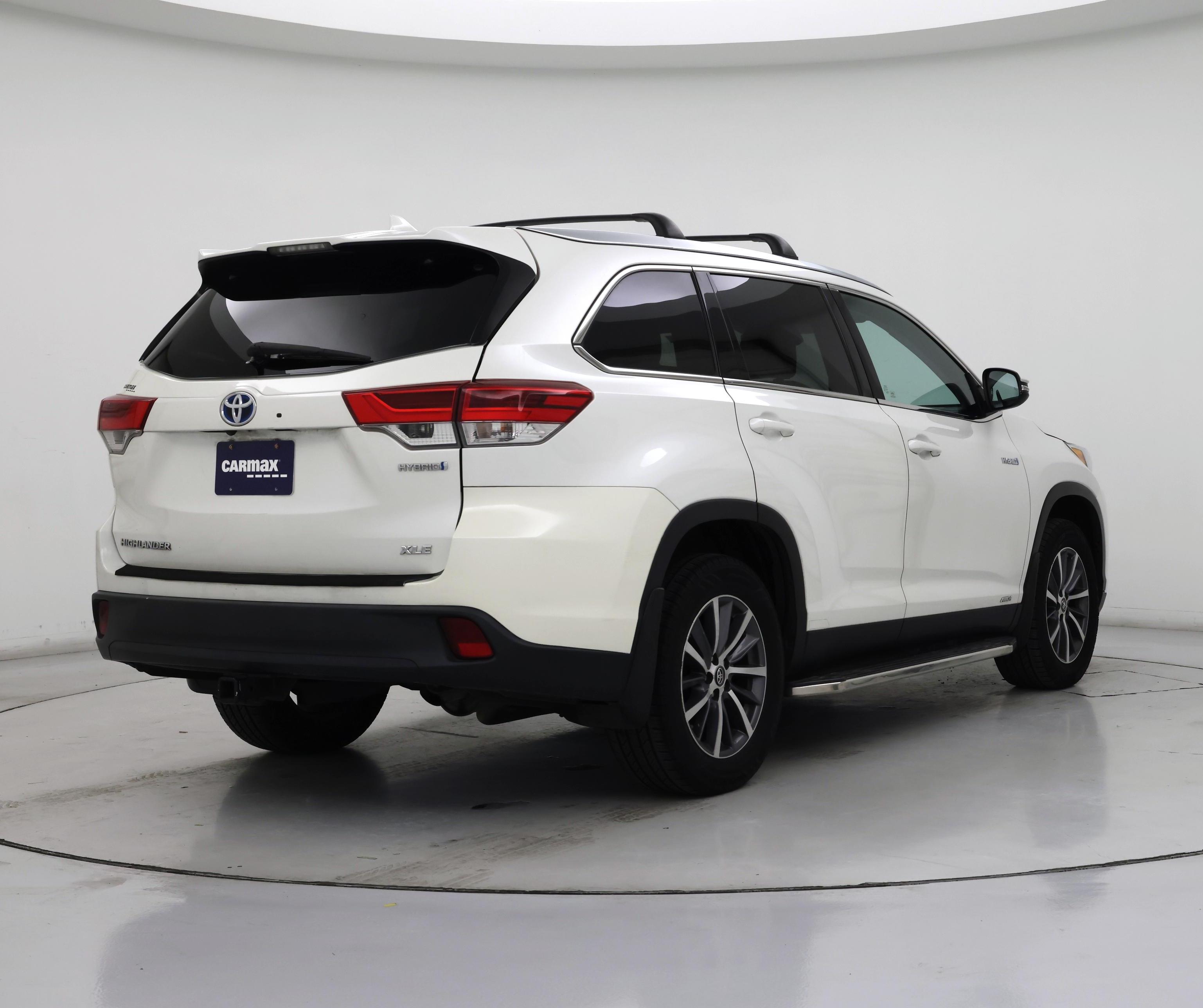 Thumbnail: 2019 Toyota Highlander - 8