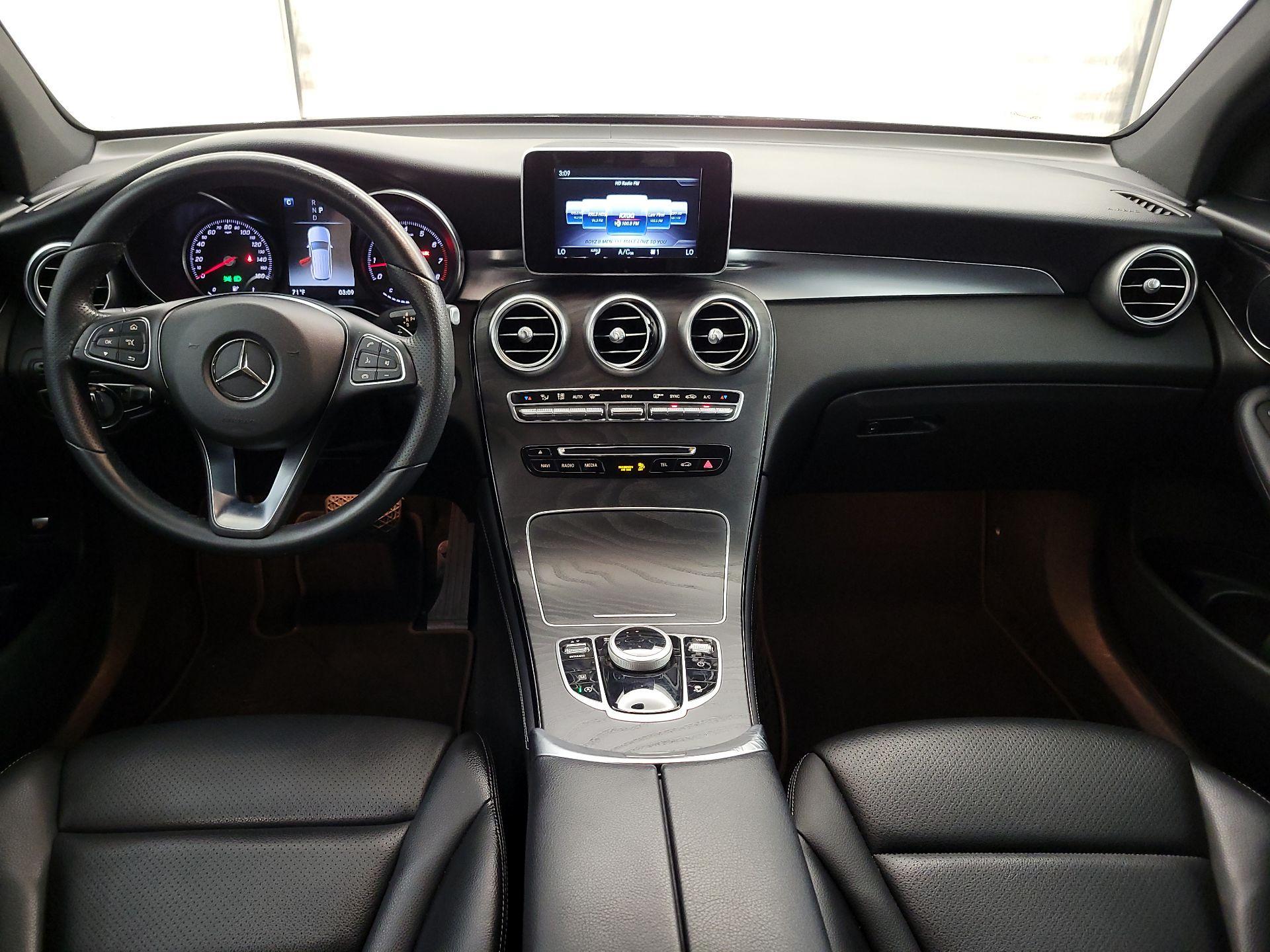 Thumbnail: 2018 Mercedes-Benz GLC - 9