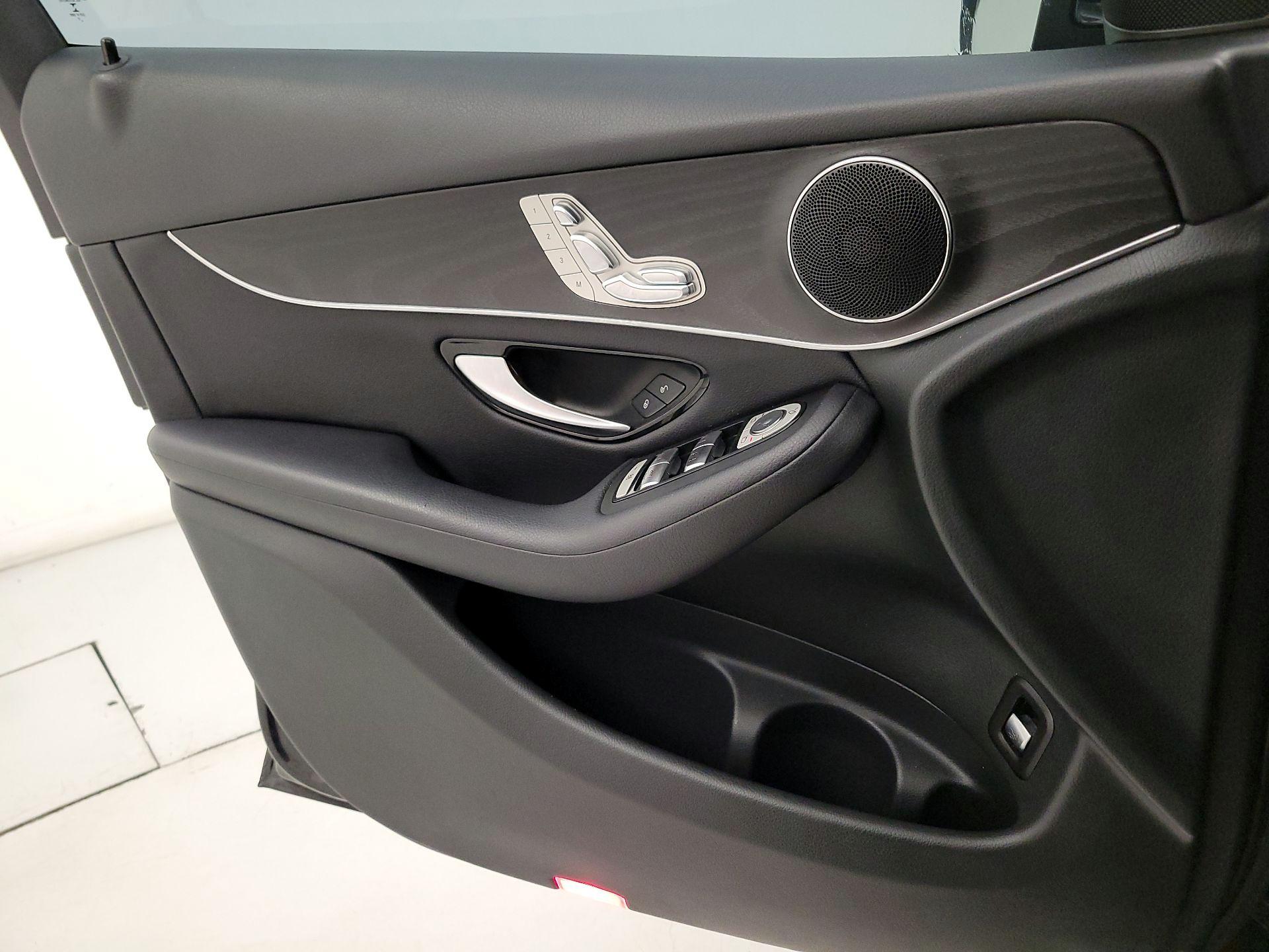 Thumbnail: 2018 Mercedes-Benz GLC - 12