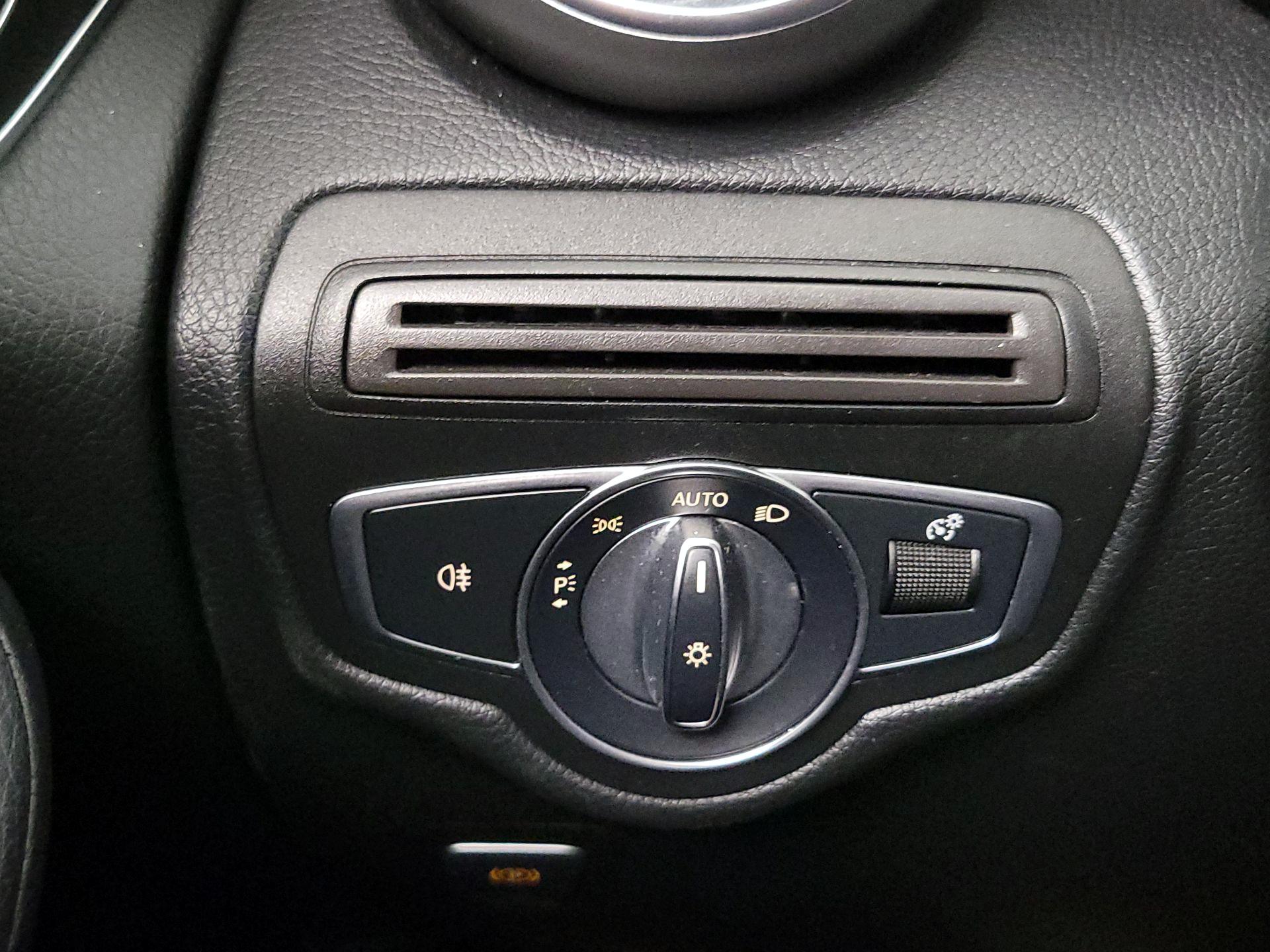 Thumbnail: 2018 Mercedes-Benz GLC - 13