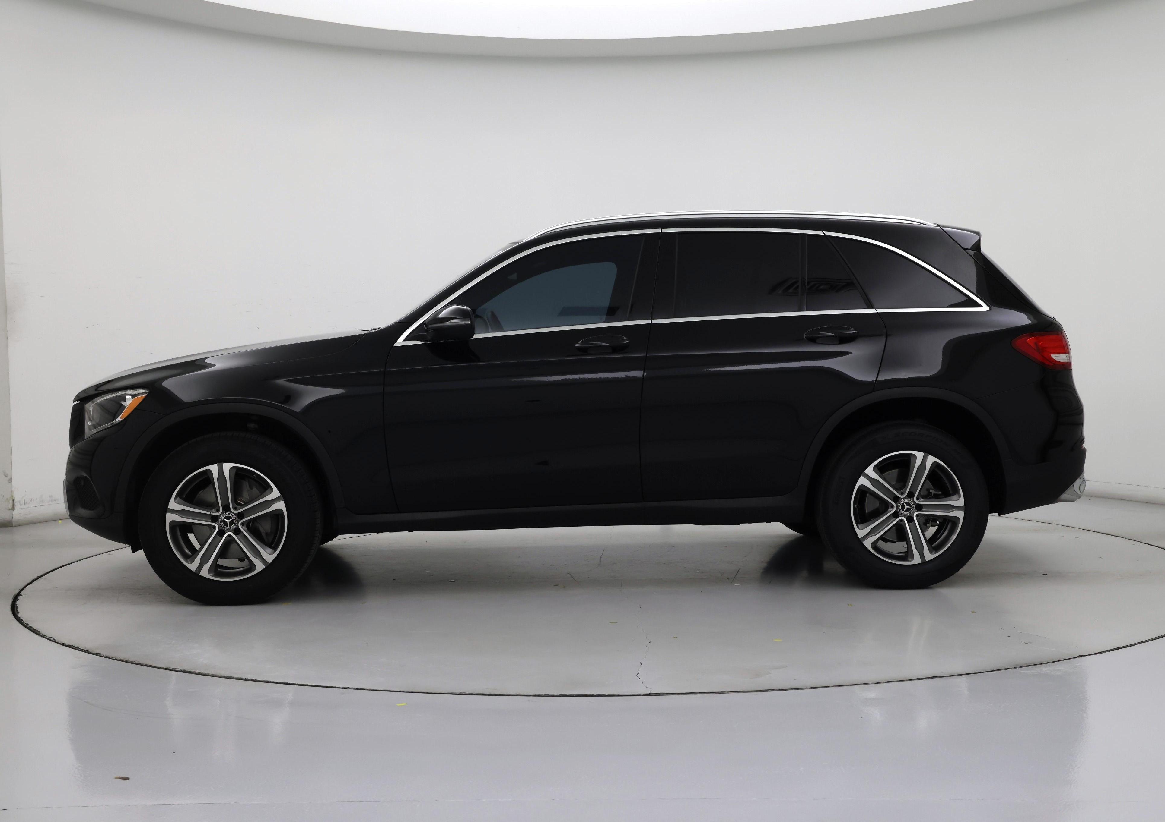 Thumbnail: 2018 Mercedes-Benz GLC - 3