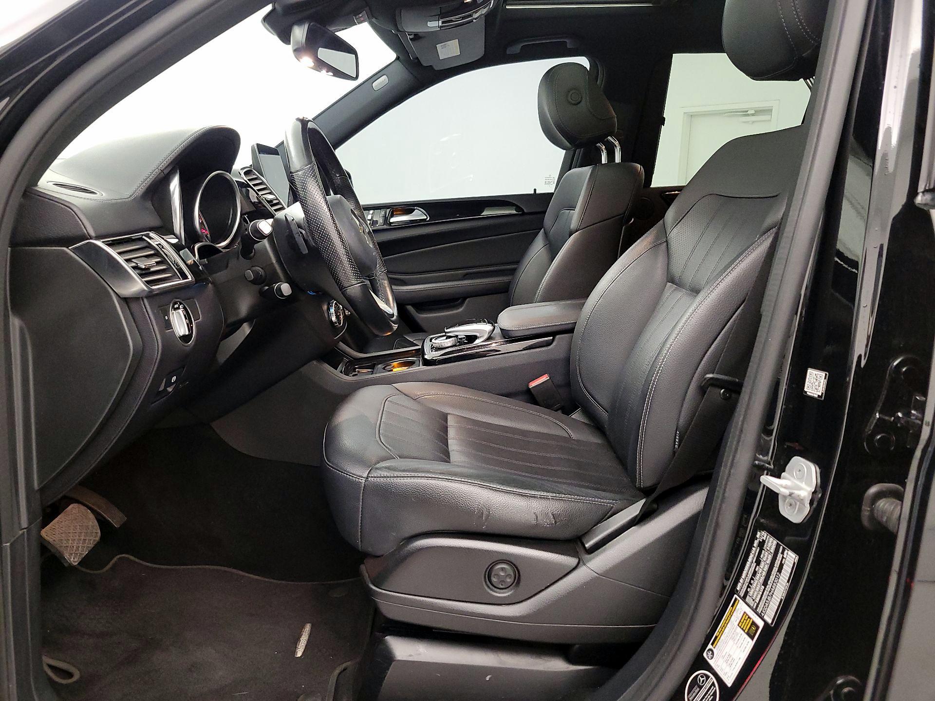 Thumbnail: 2017 Mercedes-Benz GLE - 11