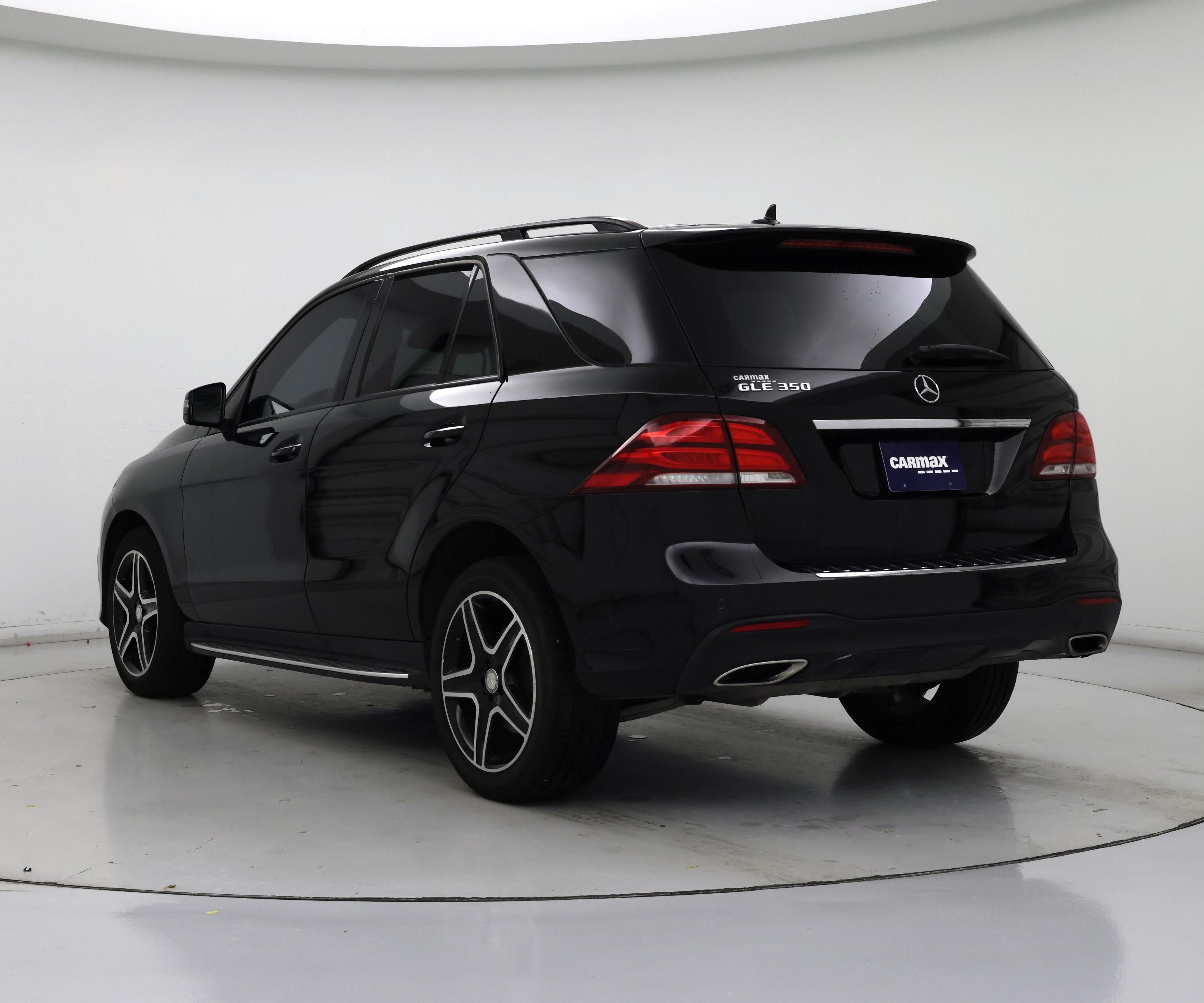 Thumbnail: 2017 Mercedes-Benz GLE - 2