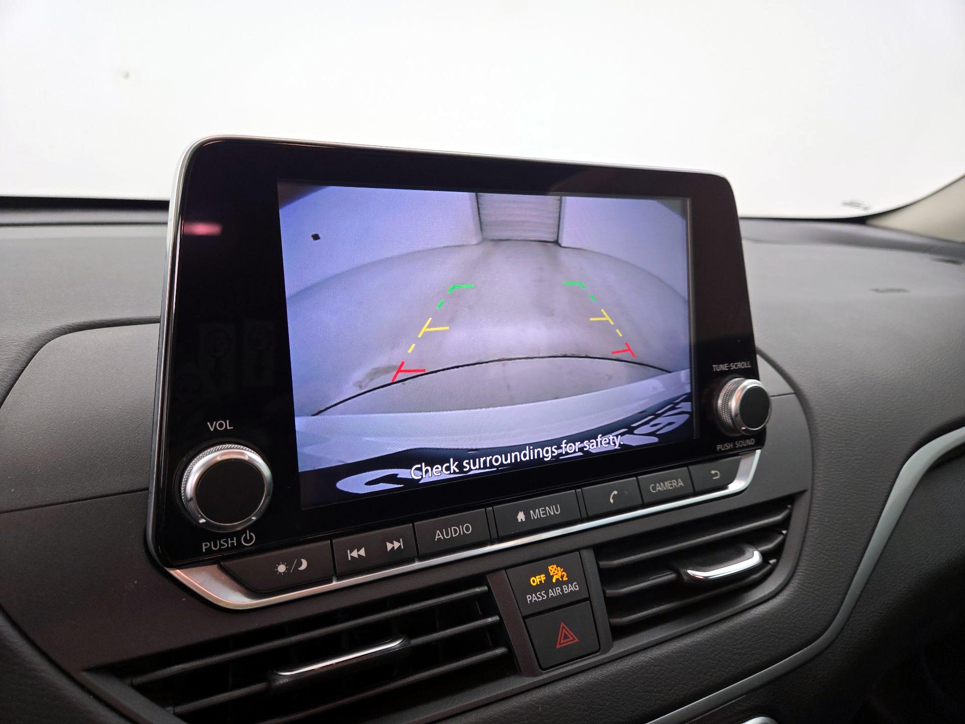 Thumbnail: 2020 Nissan Altima - 14