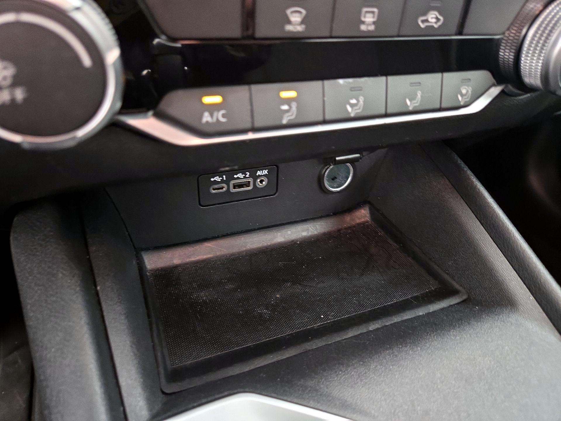 Thumbnail: 2020 Nissan Altima - 18