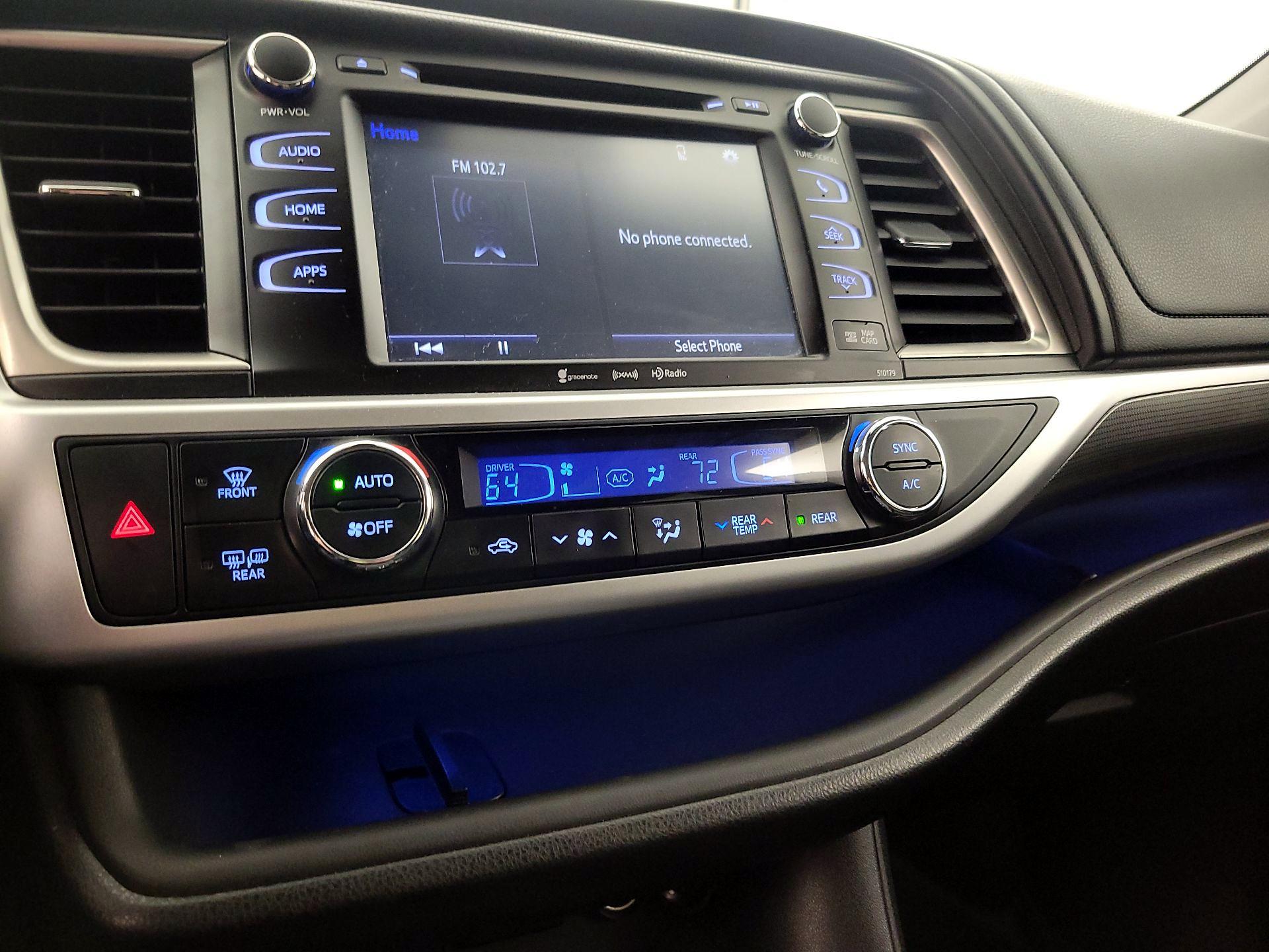 Thumbnail: 2017 Toyota Highlander - 16