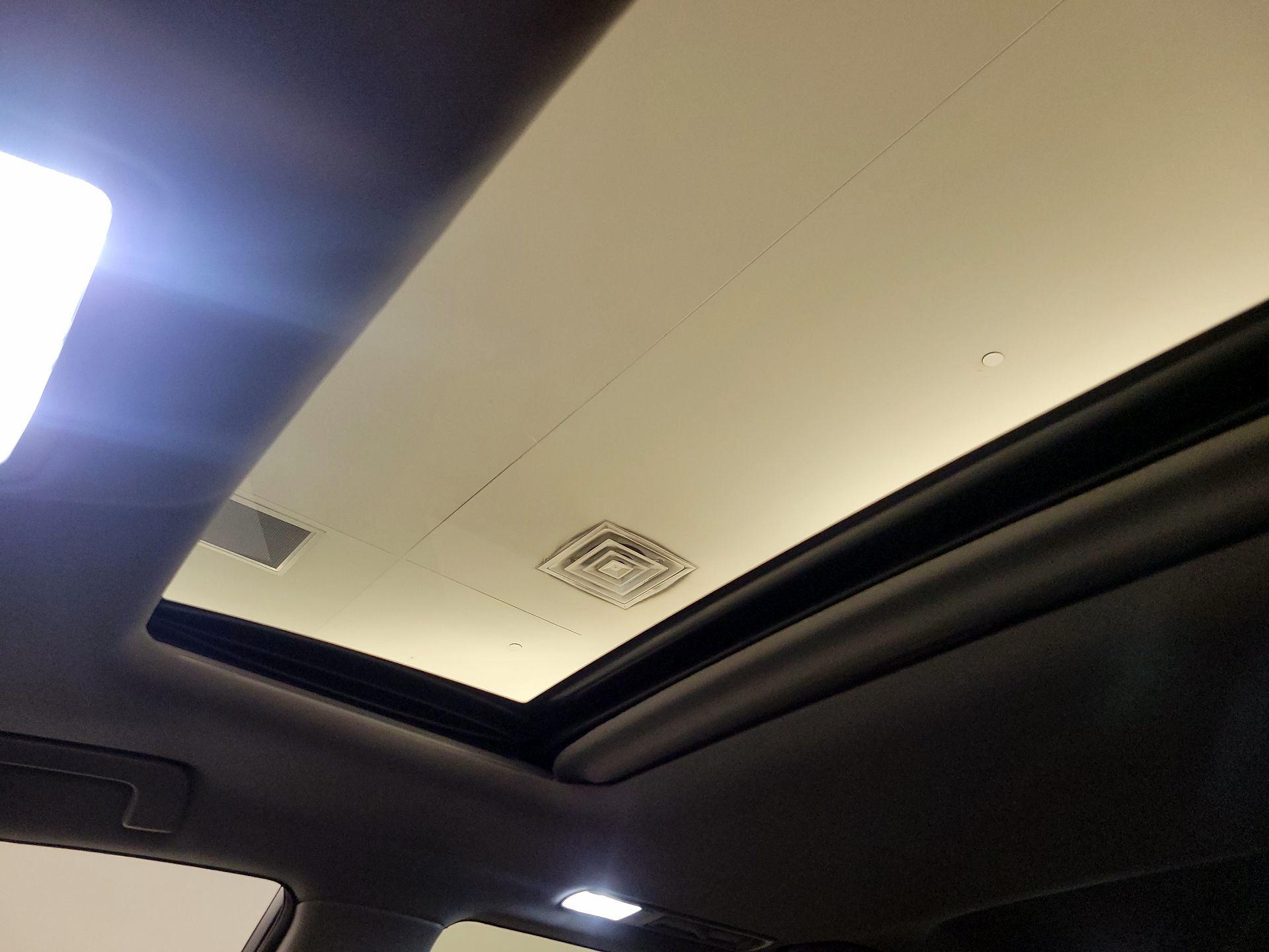 Thumbnail: 2017 Toyota Highlander - 19