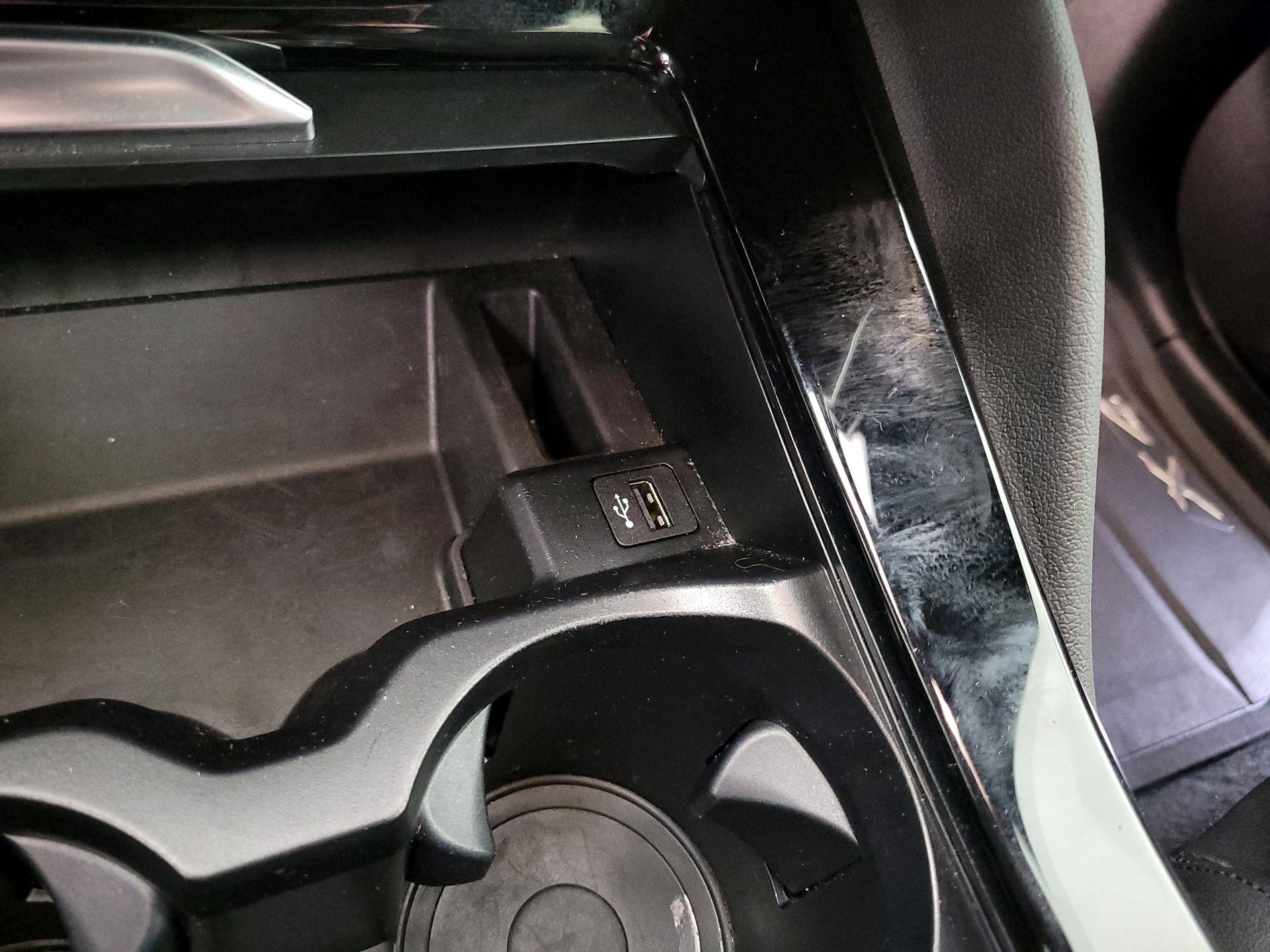 Thumbnail: 2019 BMW X4 - 19